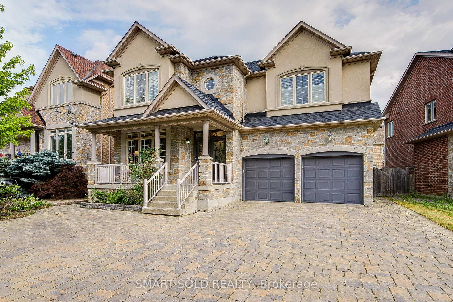 Photo 2 of 34 Jacobi Court, Vaughan, Patterson — HOMEH