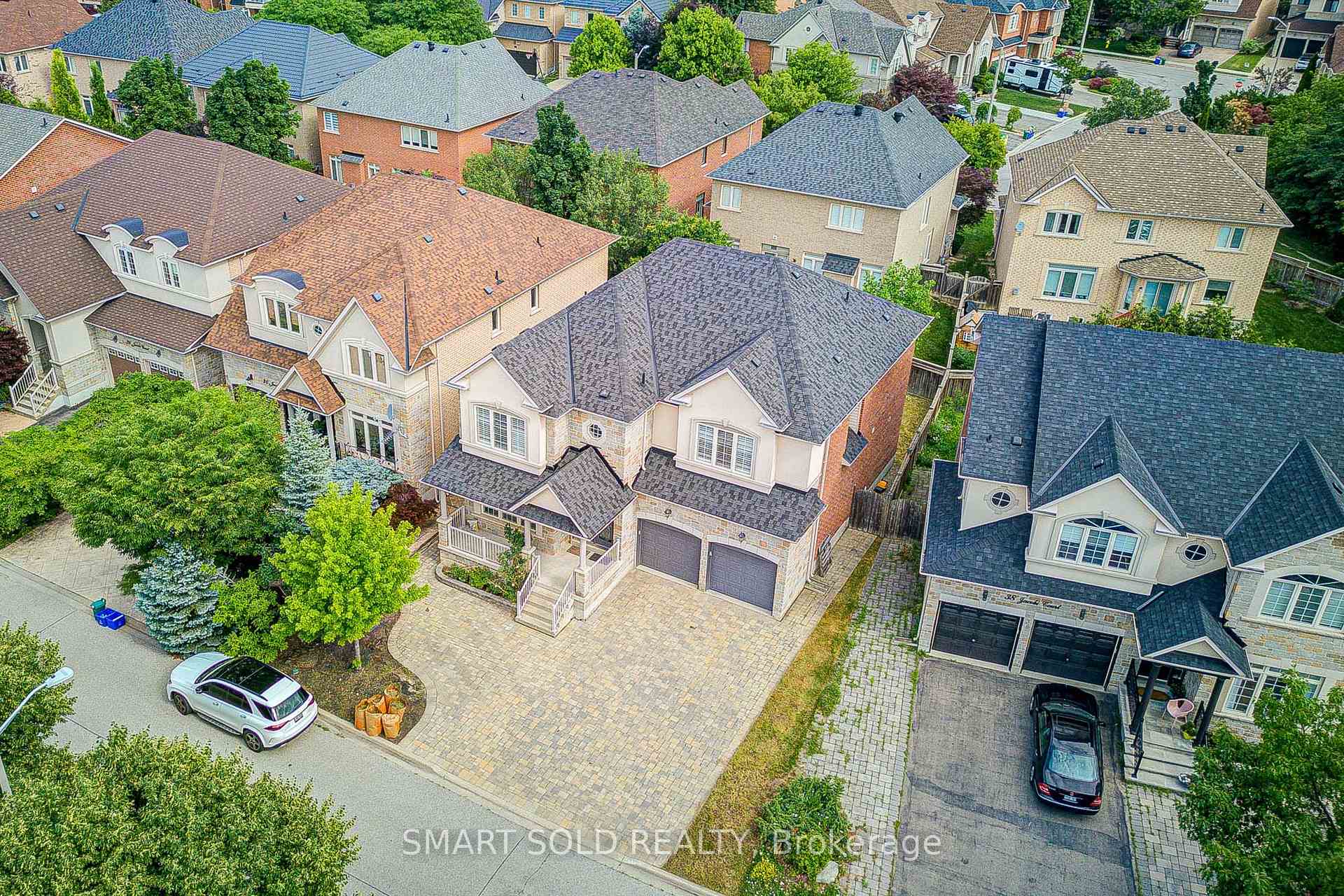 Photo 6 of 34 Jacobi Court, Vaughan, Patterson — HOMEH