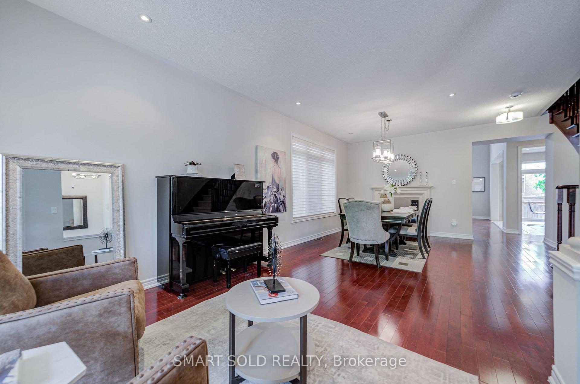 Photo 9 of 34 Jacobi Court, Vaughan, Patterson — HOMEH