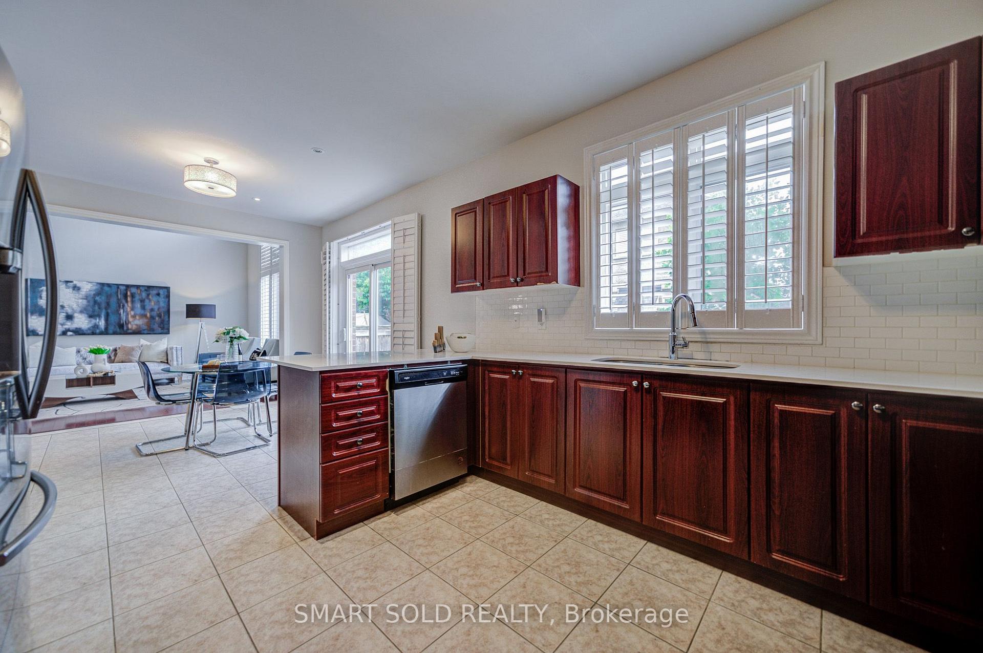 Photo 21 of 34 Jacobi Court, Vaughan, Patterson — HOMEH
