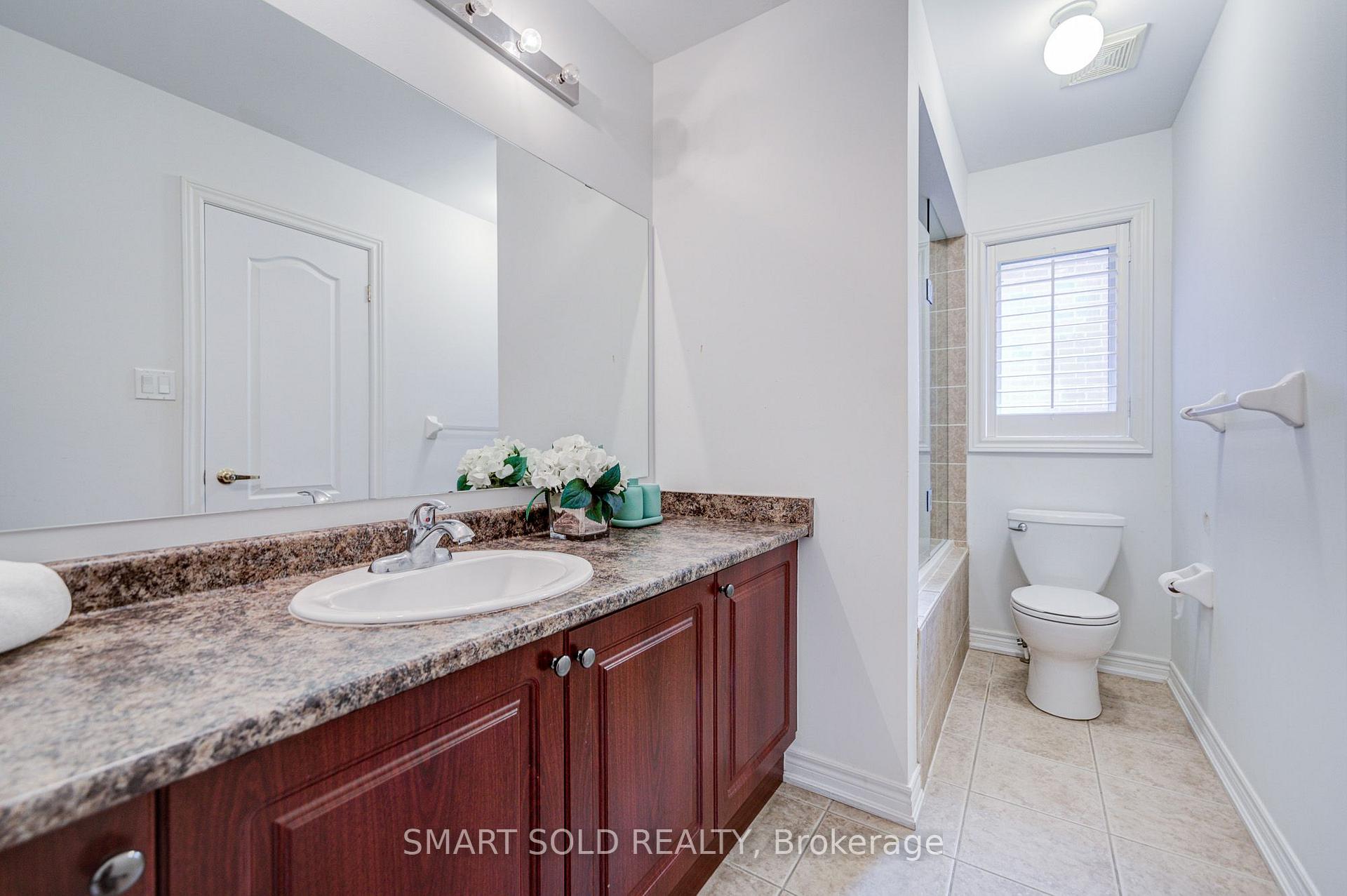 Photo 40 of 34 Jacobi Court, Vaughan, Patterson — HOMEH