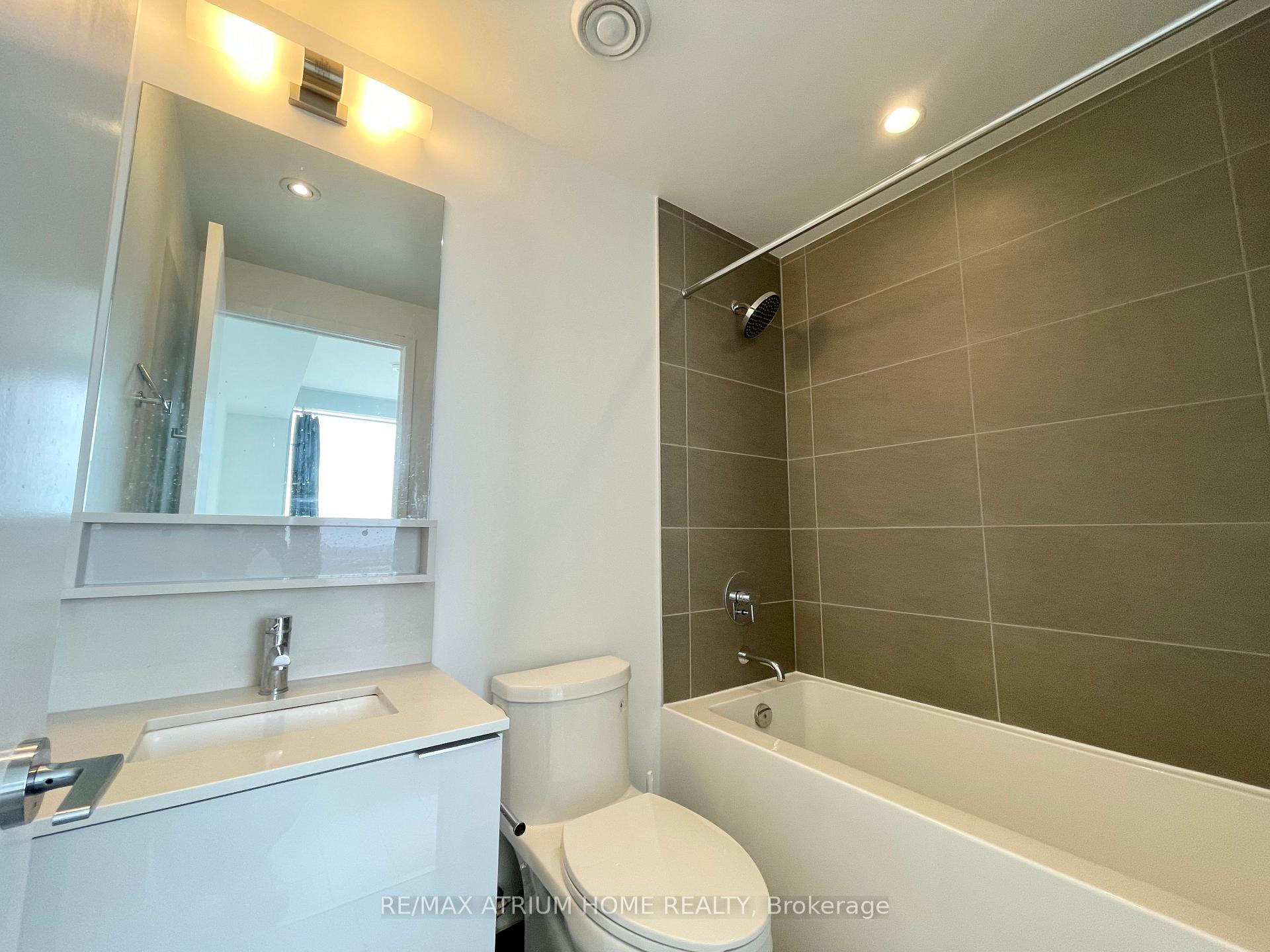 Photo 11 of Unit 2906, 950 Portage Parkway, Vaughan, Vaughan Corporate Centre — HOMEH