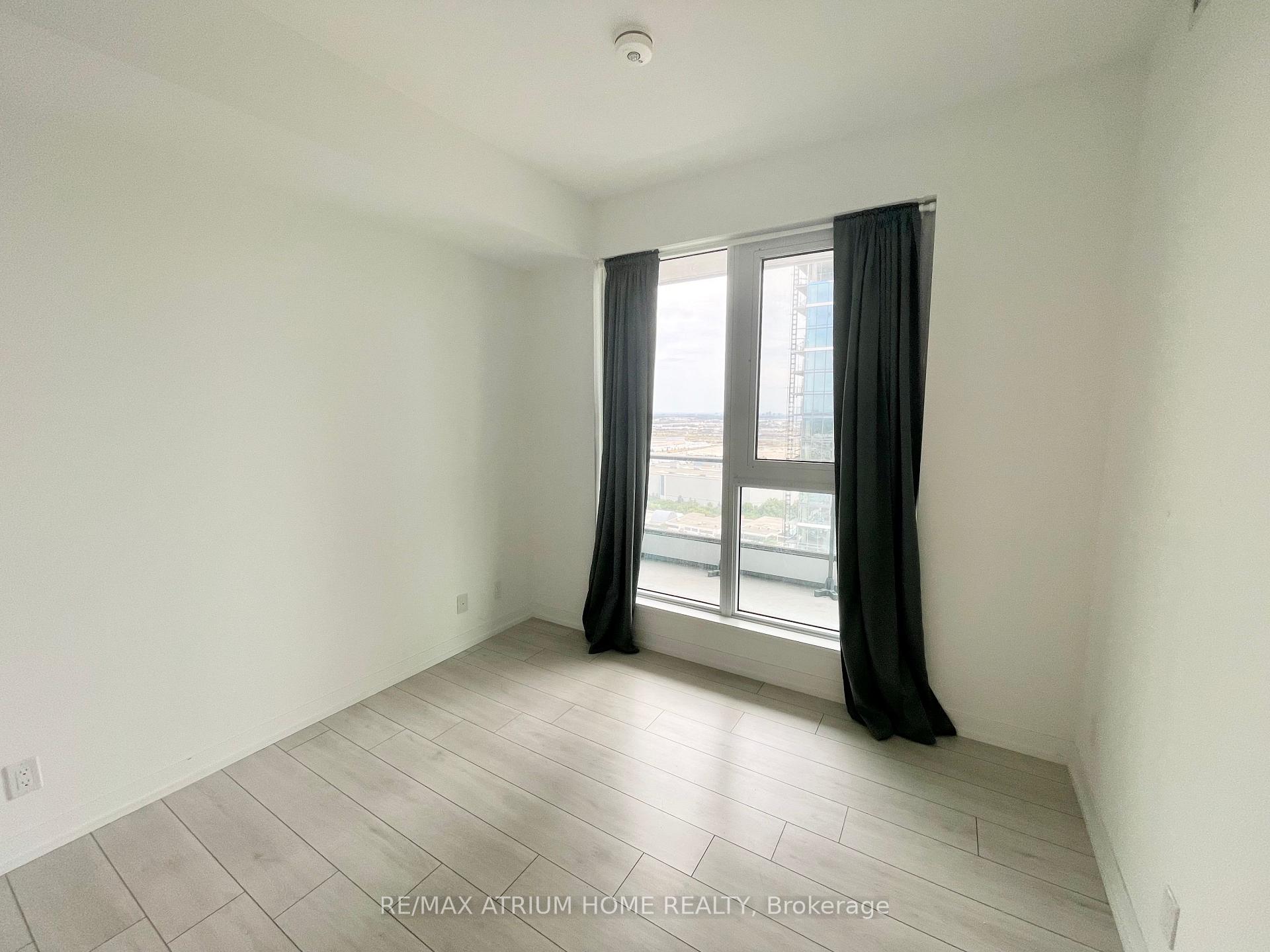 Photo 12 of Unit 2906, 950 Portage Parkway, Vaughan, Vaughan Corporate Centre — HOMEH