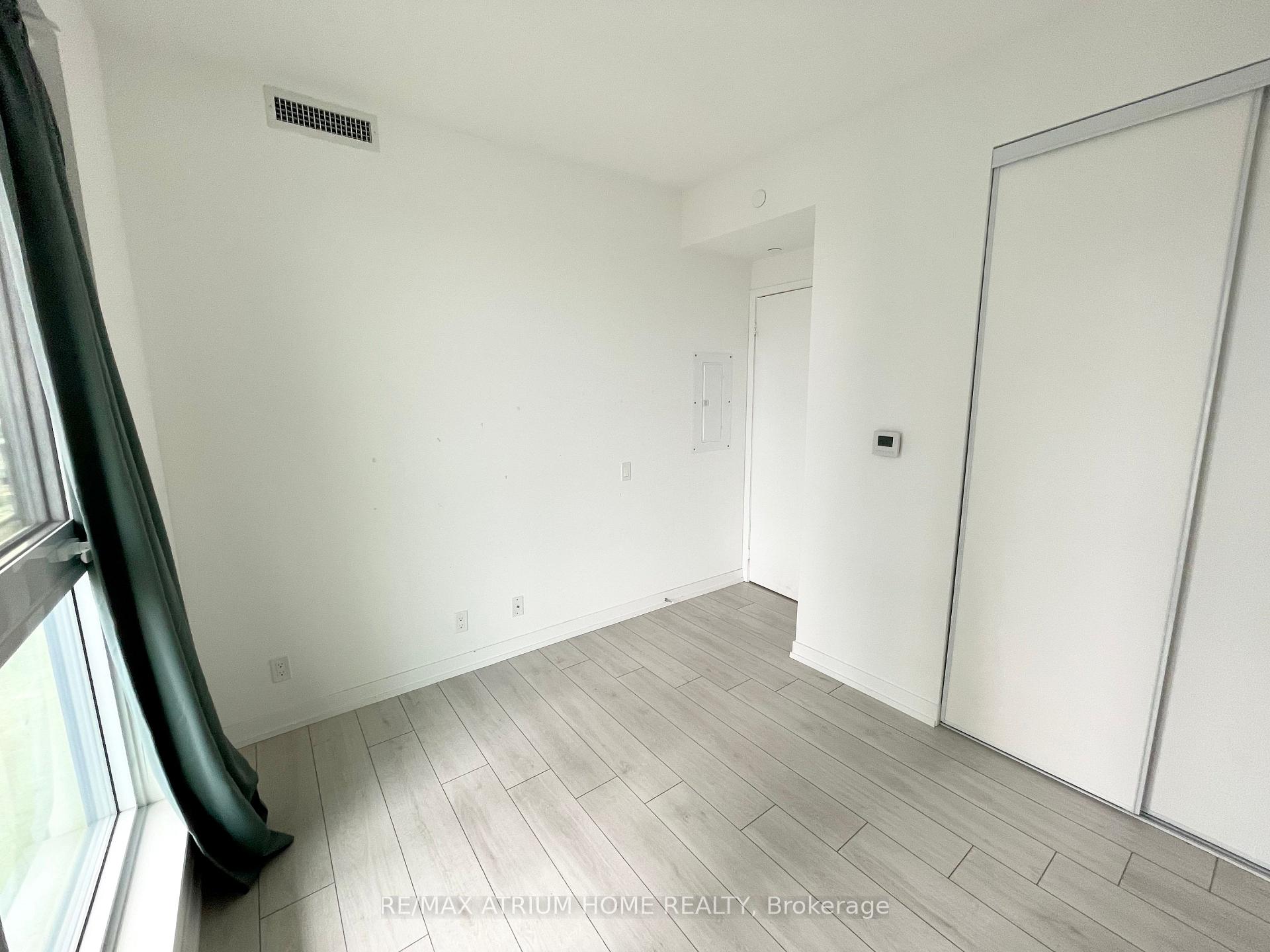 Photo 13 of Unit 2906, 950 Portage Parkway, Vaughan, Vaughan Corporate Centre — HOMEH