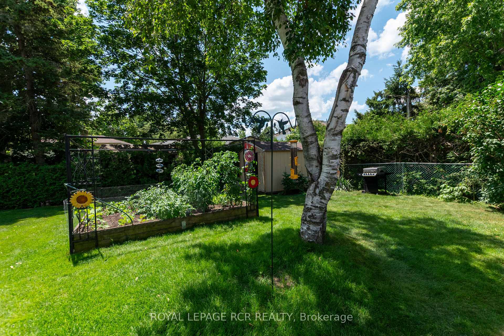 Photo 25 of 63 Maple Crescent, Orangeville — HOMEH