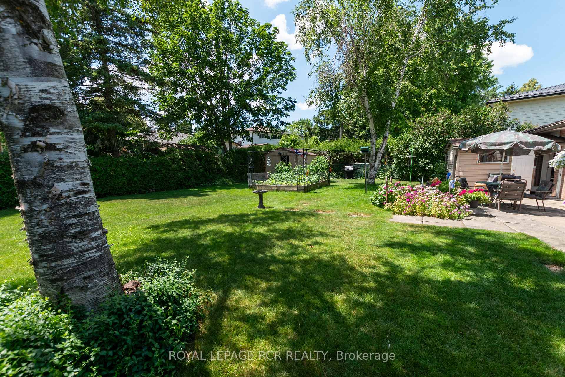 Photo 26 of 63 Maple Crescent, Orangeville — HOMEH