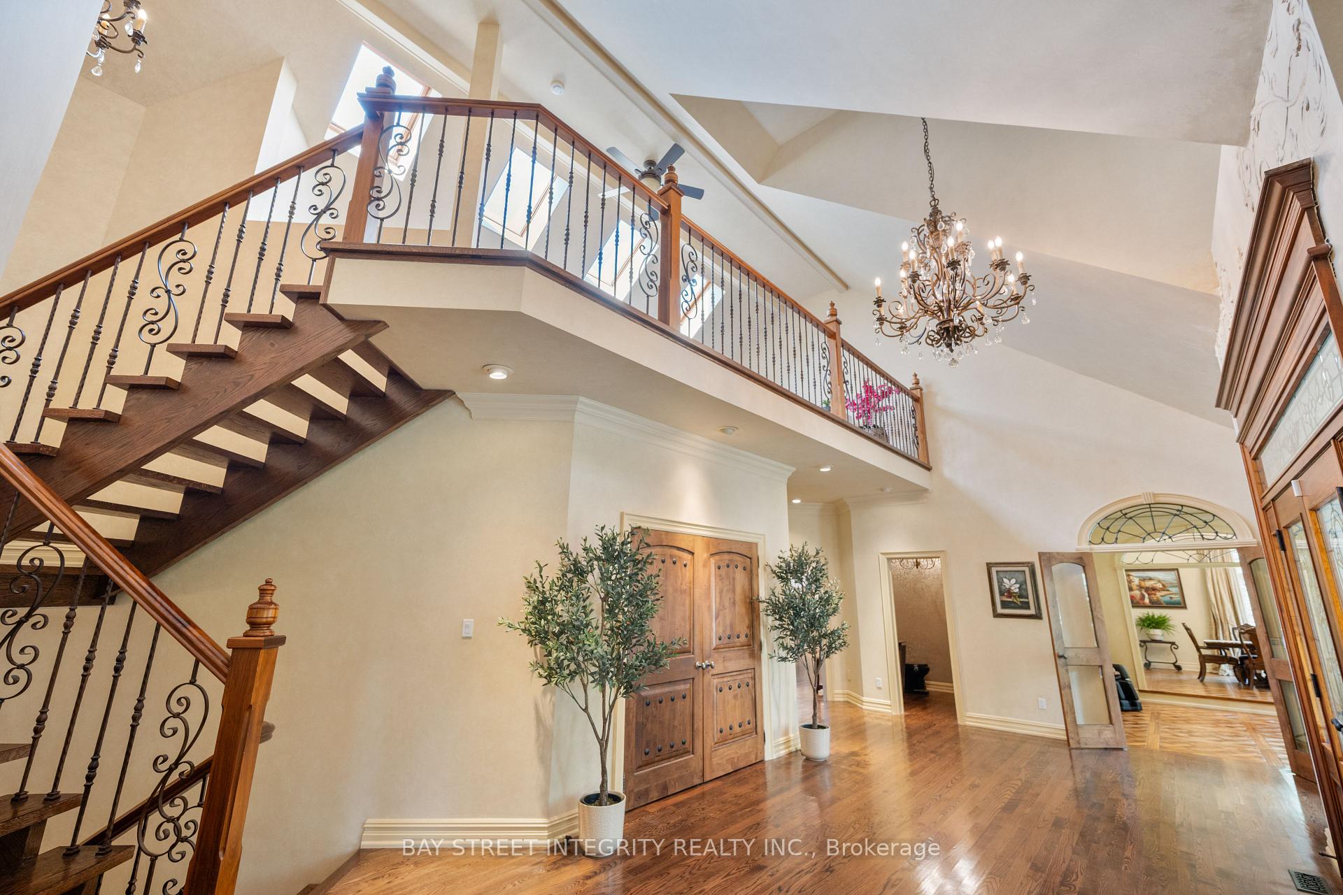Photo 6 of 12 Alm Court, Aurora, Aurora Estates — HOMEH