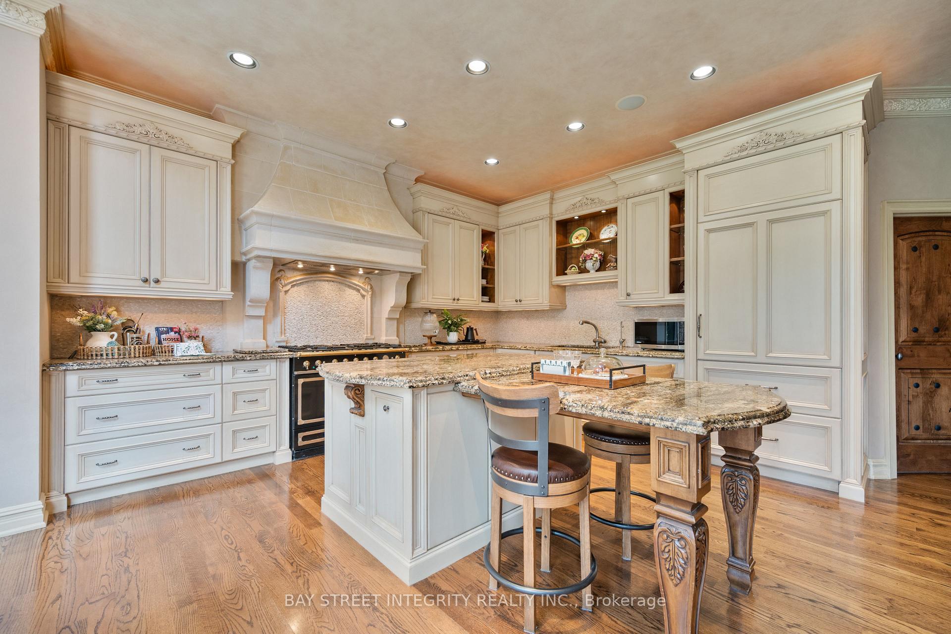 Photo 13 of 12 Alm Court, Aurora, Aurora Estates — HOMEH