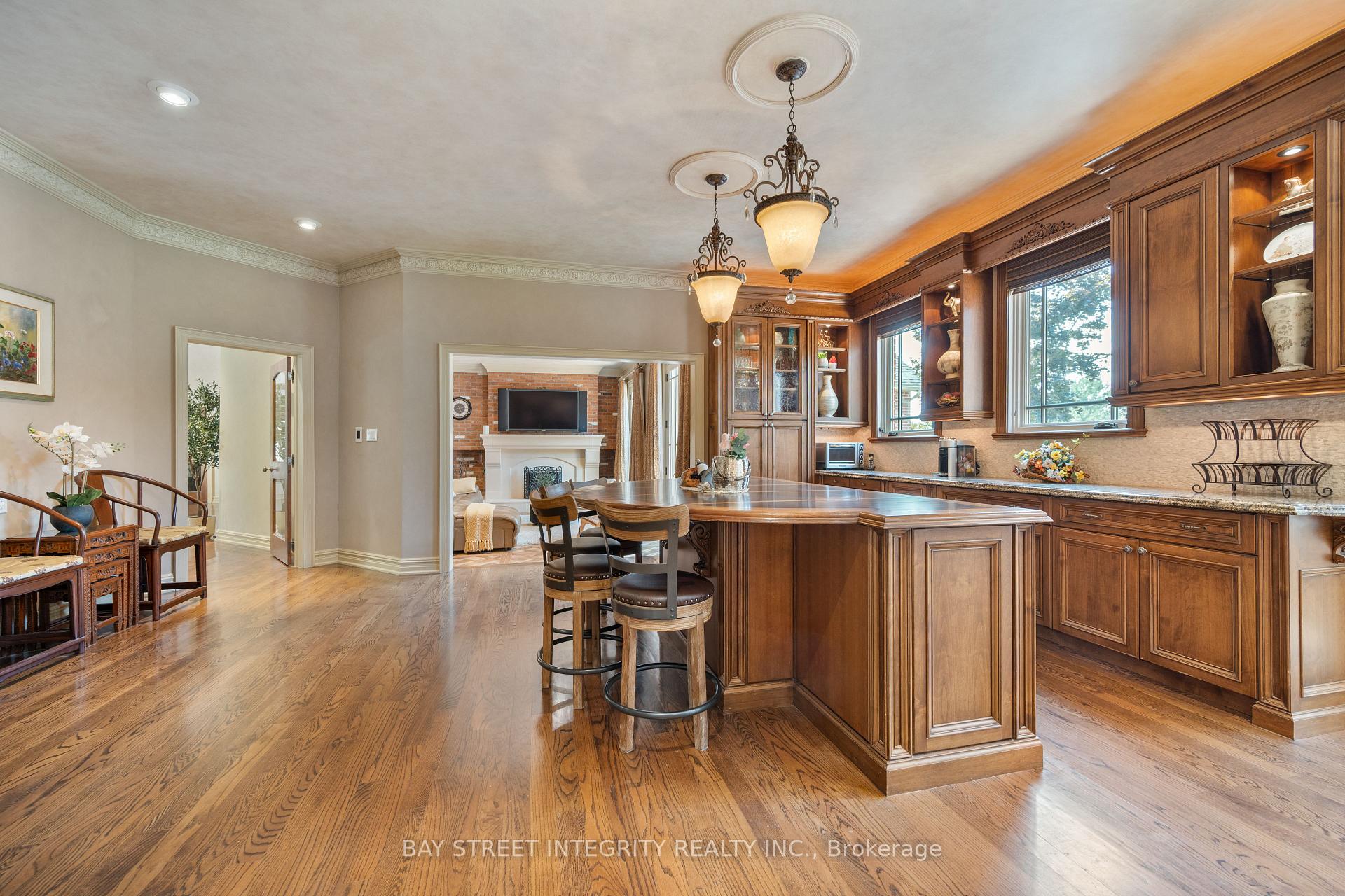 Photo 15 of 12 Alm Court, Aurora, Aurora Estates — HOMEH