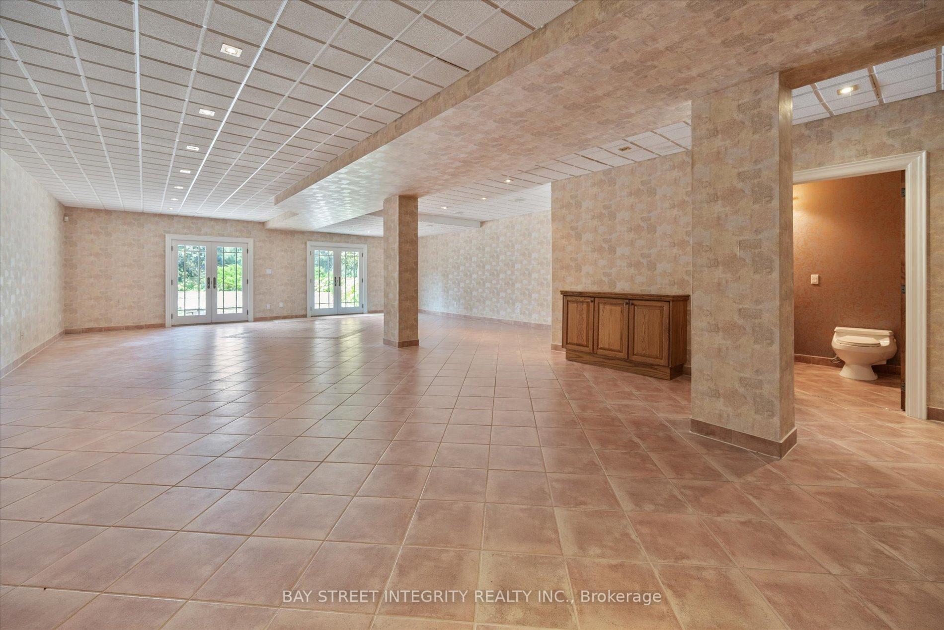 Photo 31 of 12 Alm Court, Aurora, Aurora Estates — HOMEH