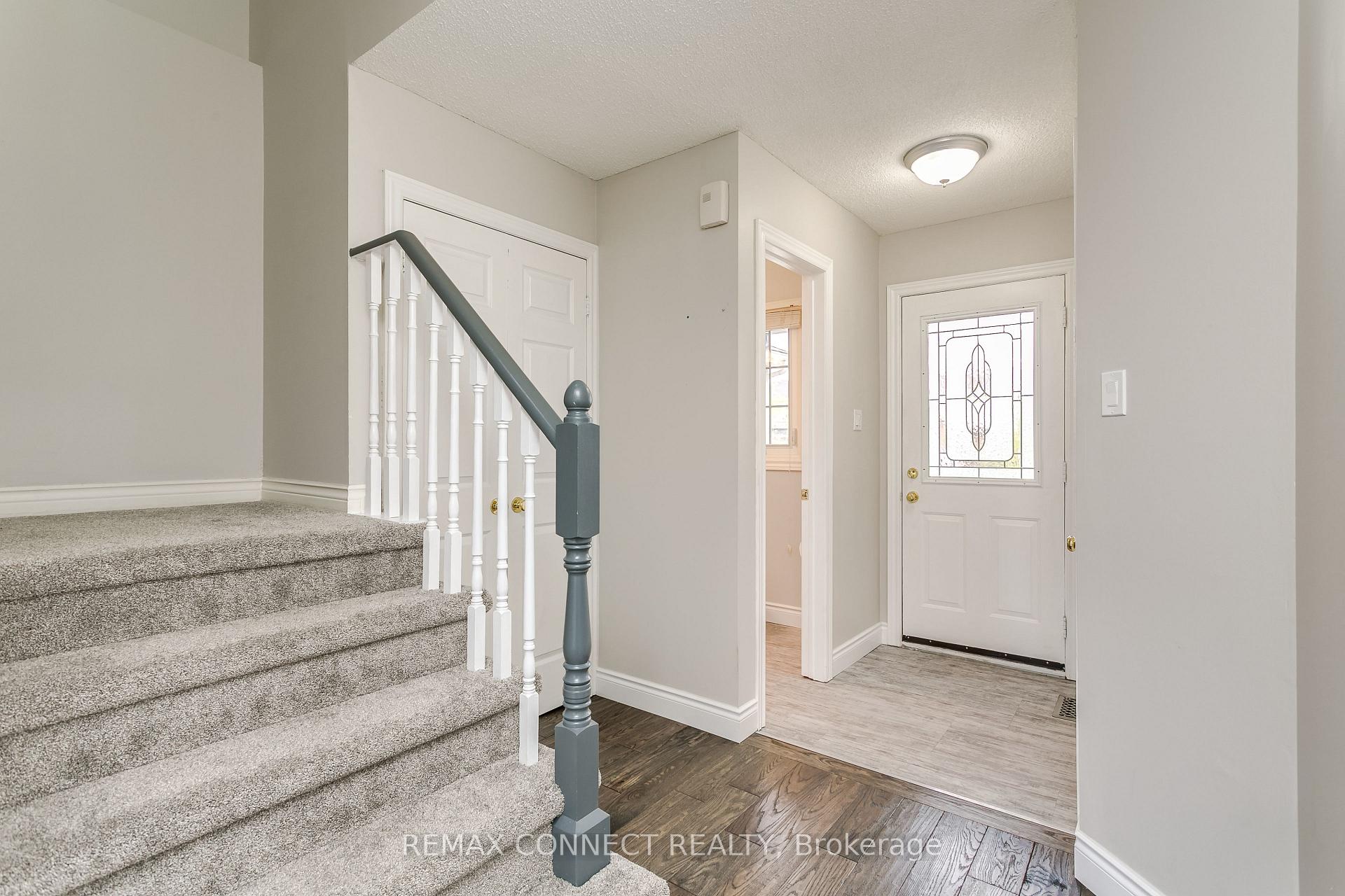 Photo 3 of 15 Kennedy Drive, Clarington, Courtice — HOMEH