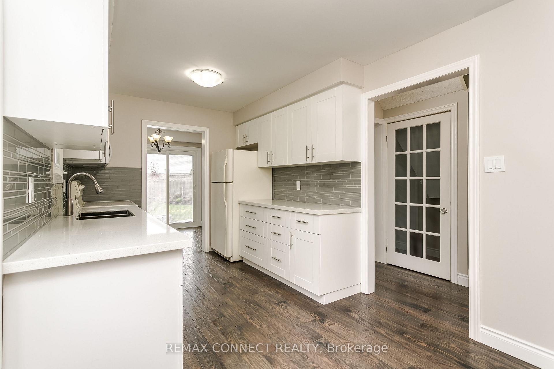 Photo 5 of 15 Kennedy Drive, Clarington, Courtice — HOMEH