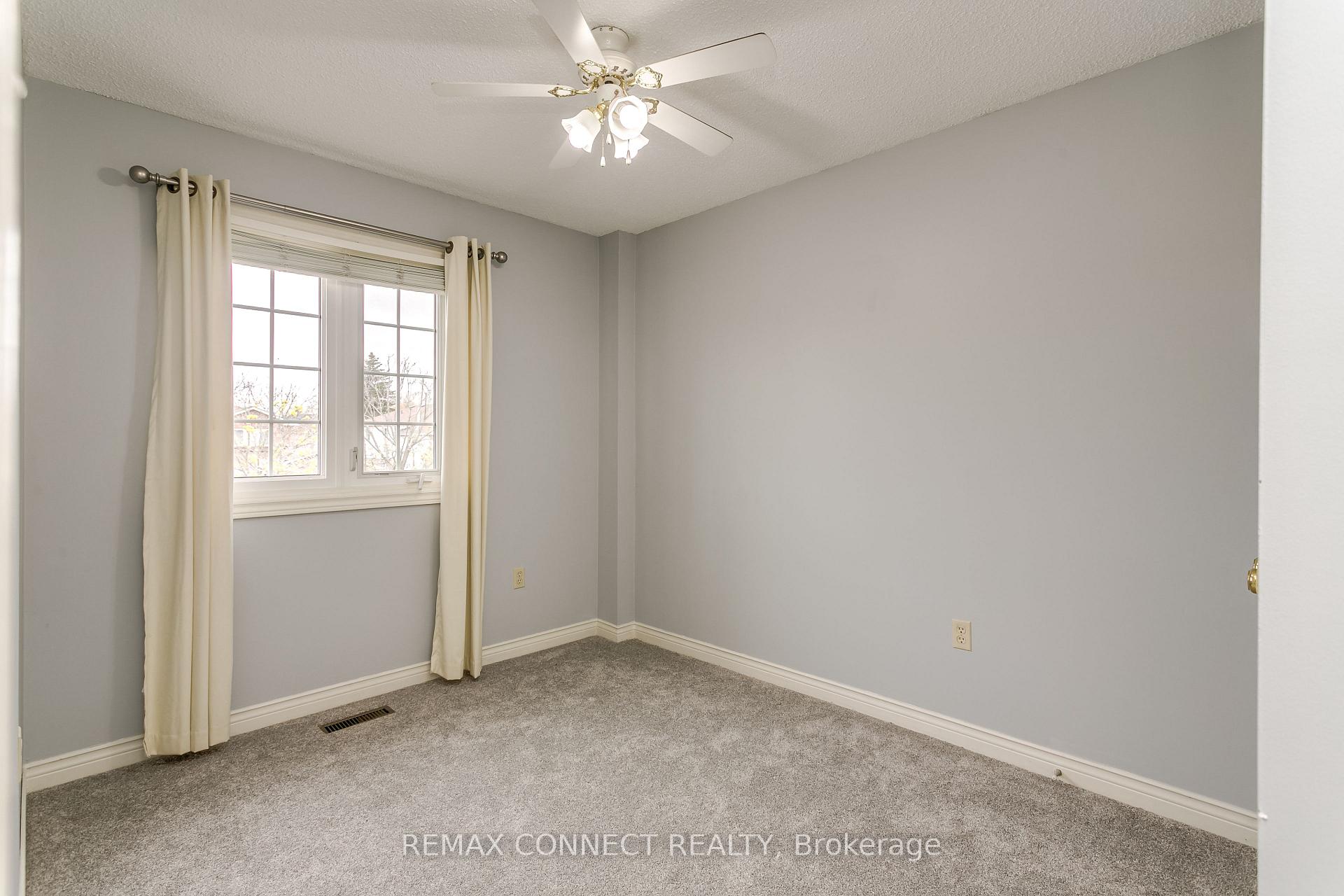 Photo 10 of 15 Kennedy Drive, Clarington, Courtice — HOMEH