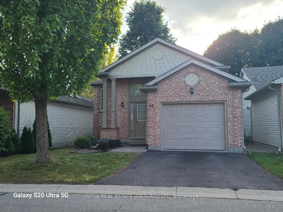 Photo of 145 North Centre Road