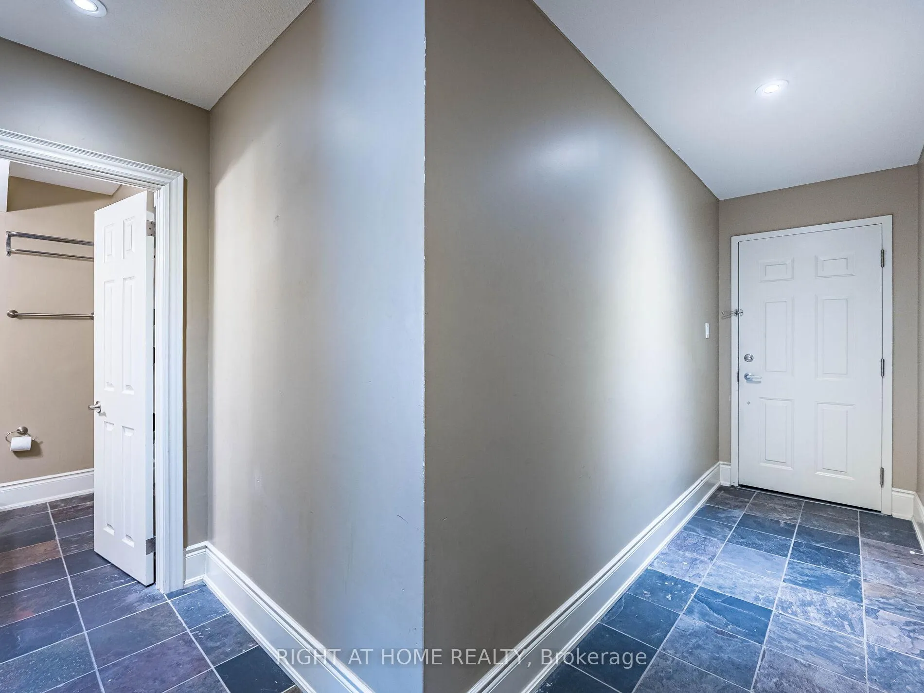 Photo 14 of Unit 302, 283 King Street E, Hamilton, Beasley — HOMEH