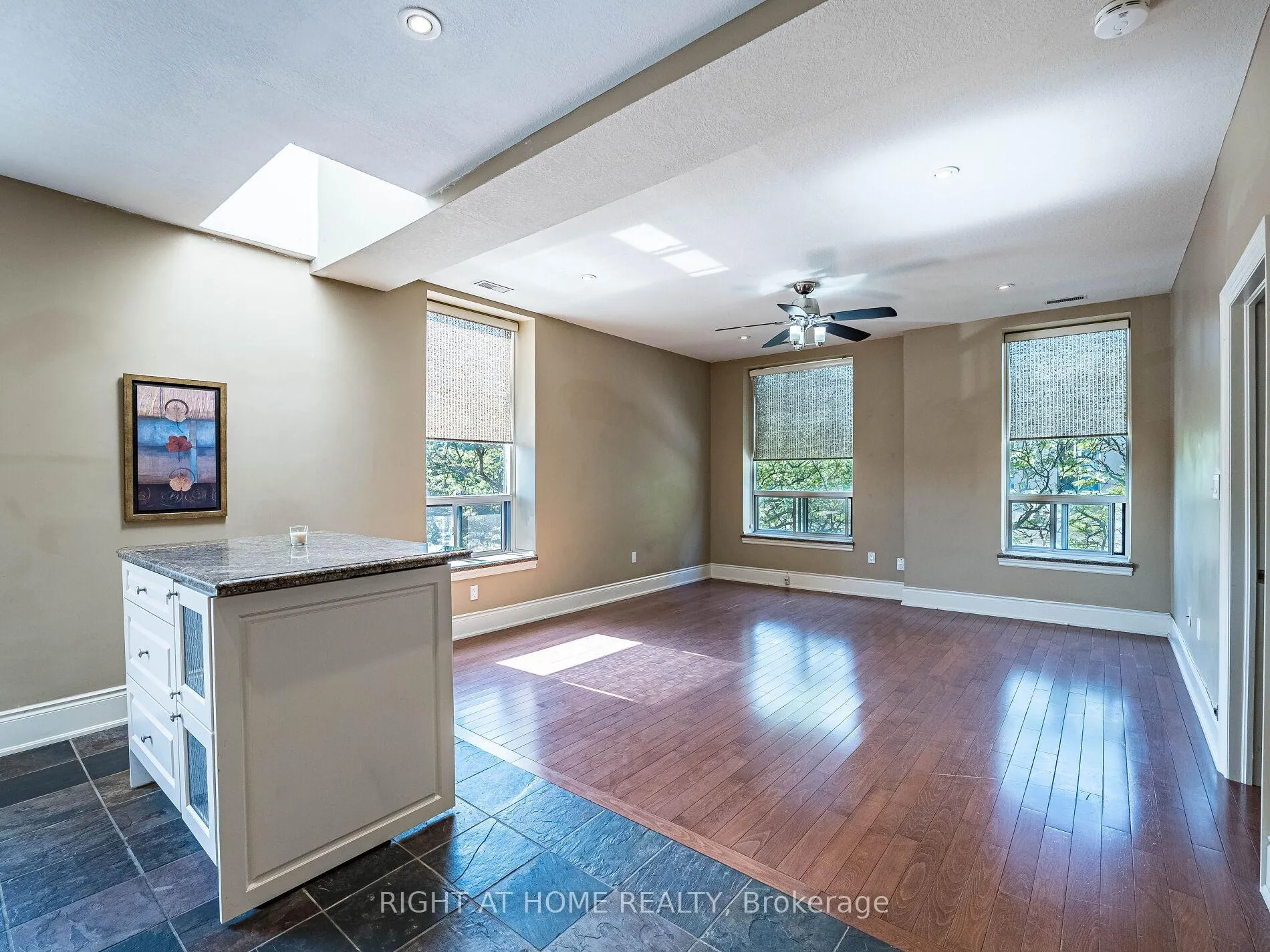 Photo 20 of Unit 302, 283 King Street E, Hamilton, Beasley — HOMEH