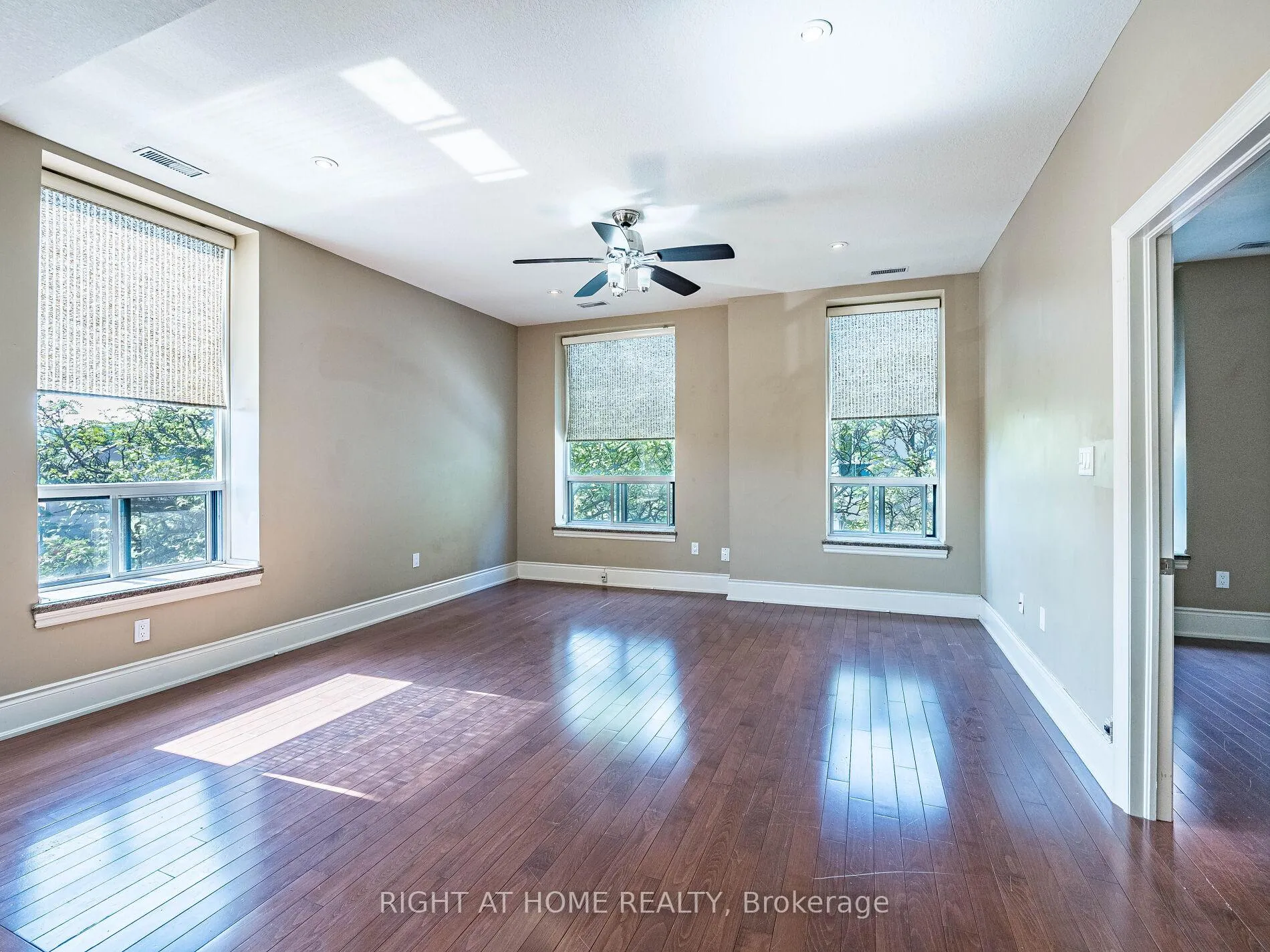 Photo 21 of Unit 302, 283 King Street E, Hamilton, Beasley — HOMEH