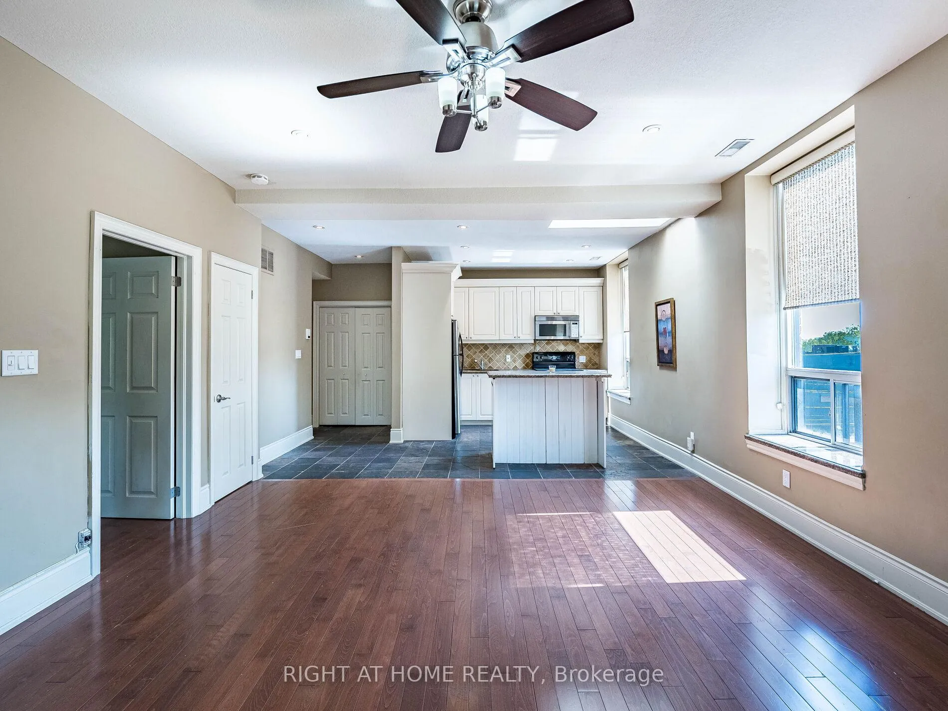 Photo 24 of Unit 302, 283 King Street E, Hamilton, Beasley — HOMEH