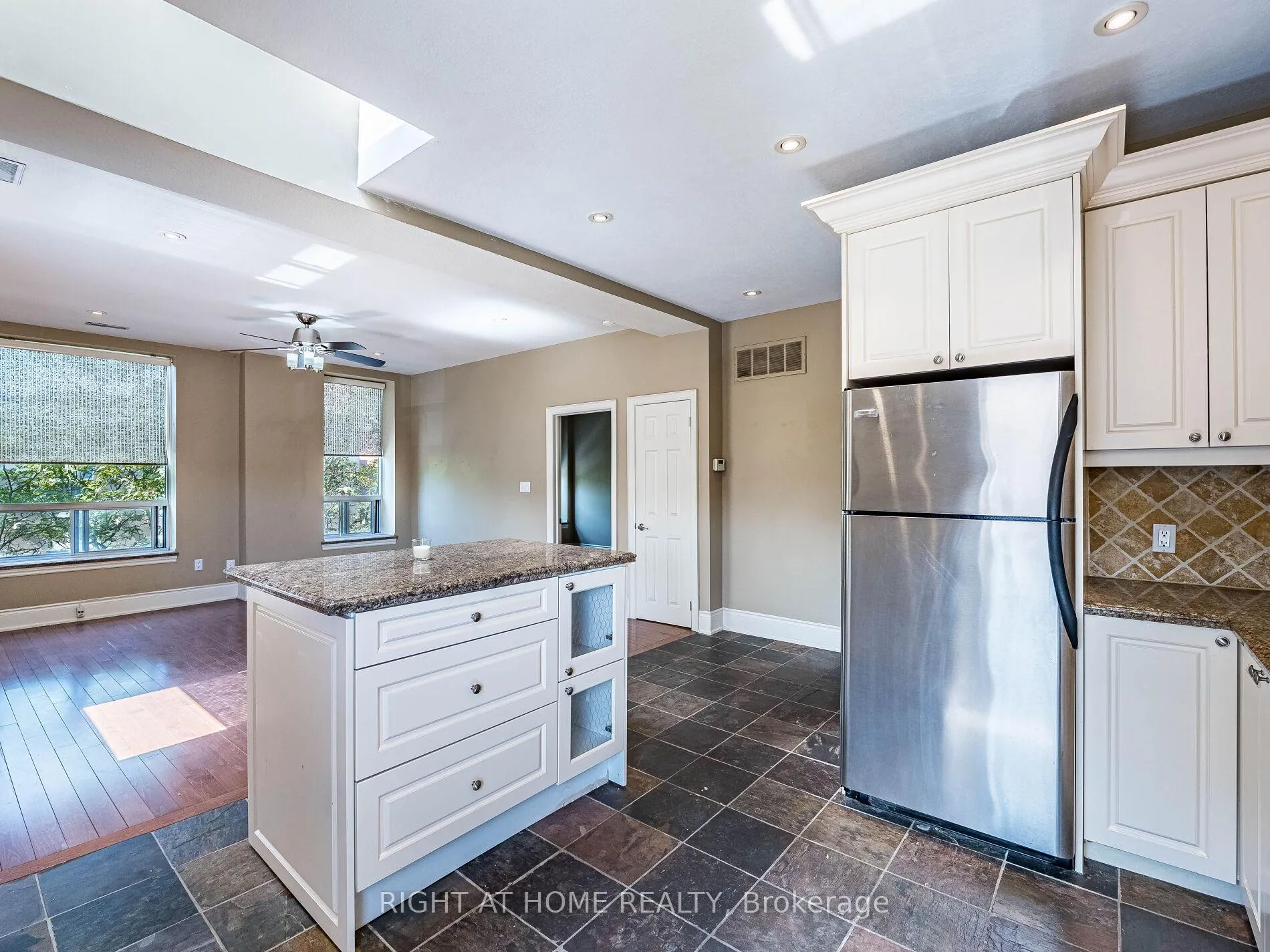 Photo 32 of Unit 302, 283 King Street E, Hamilton, Beasley — HOMEH