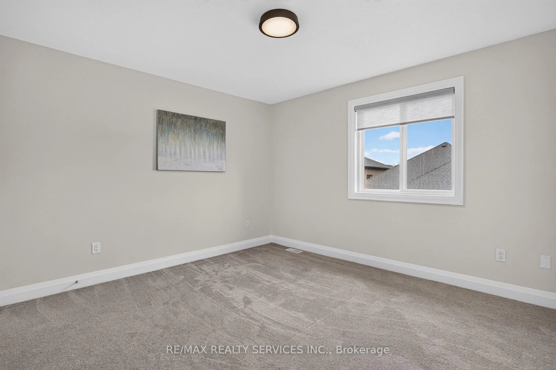 Photo 2 of 138 Woodberry Crescent, Woolwich, Elmira — HOMEH