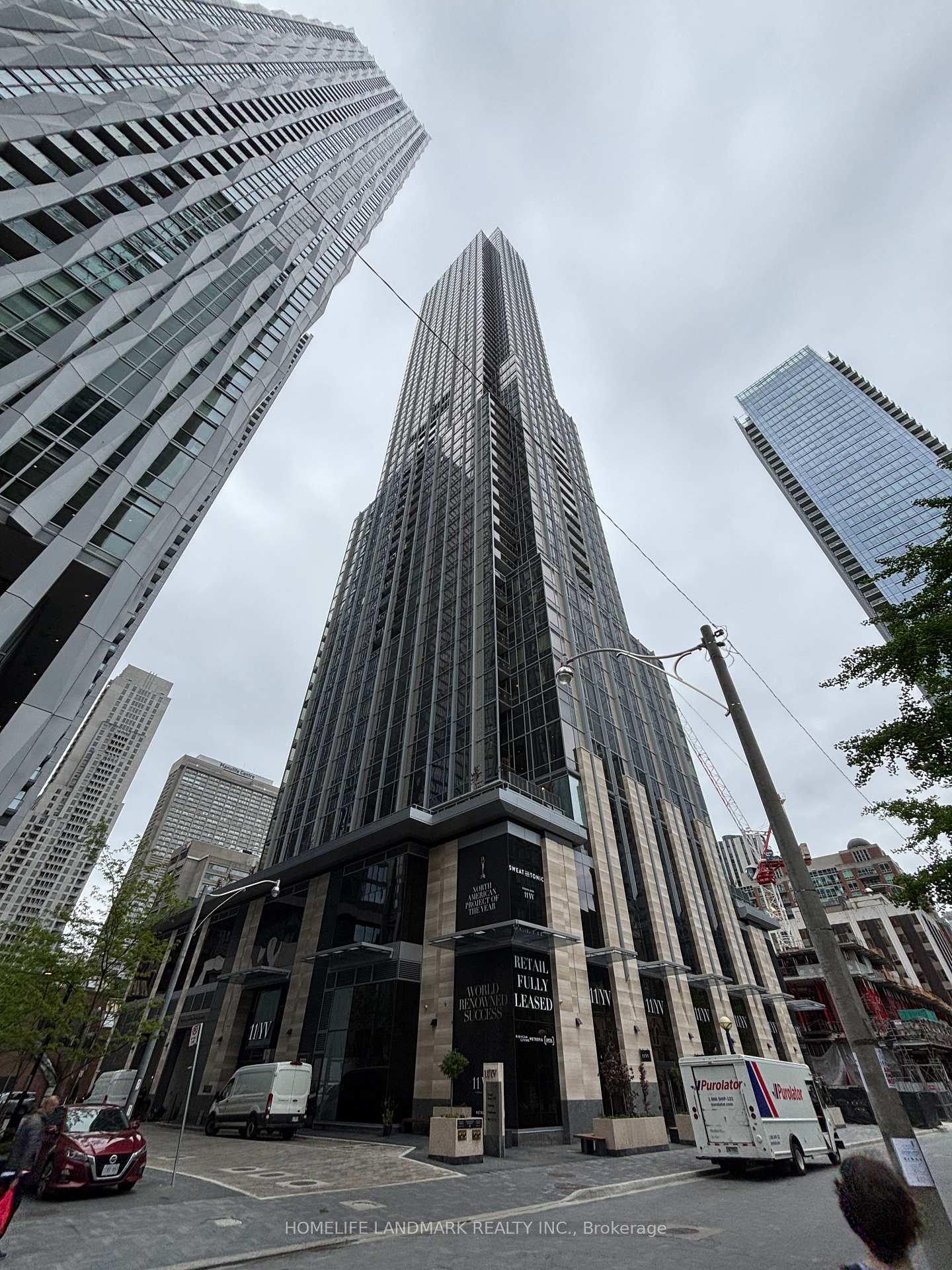 Front of Unit 5006, 11 Yorkville Avenue