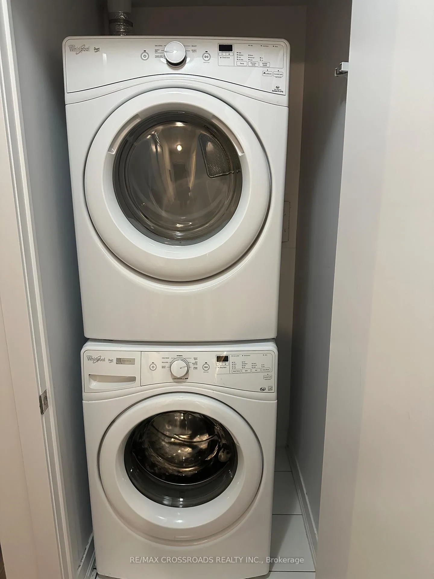 Photo 7 of Unit 1211, 60 Berwick Avenue, Toronto, Yonge-Eglinton — HOMEH