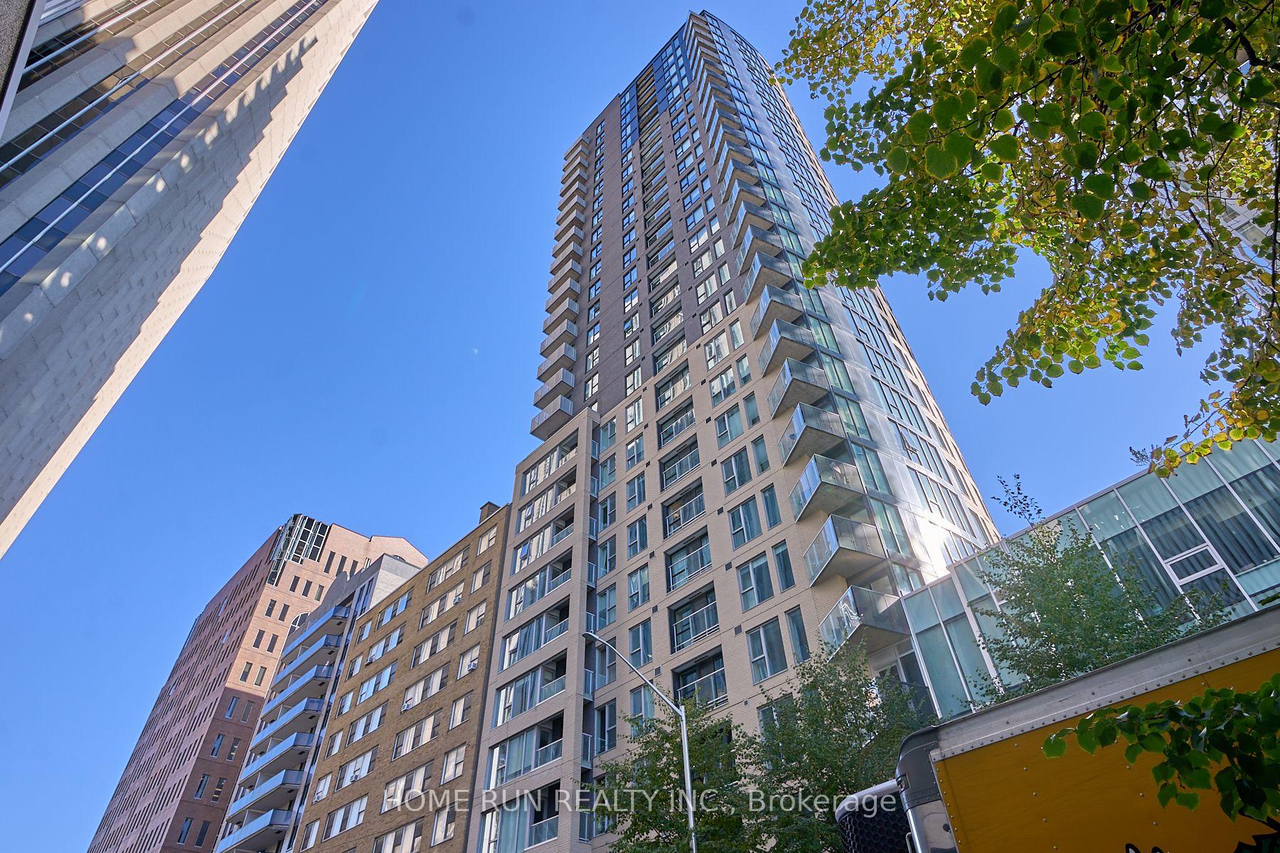 Front of Unit 2703, 40 Nepean Street