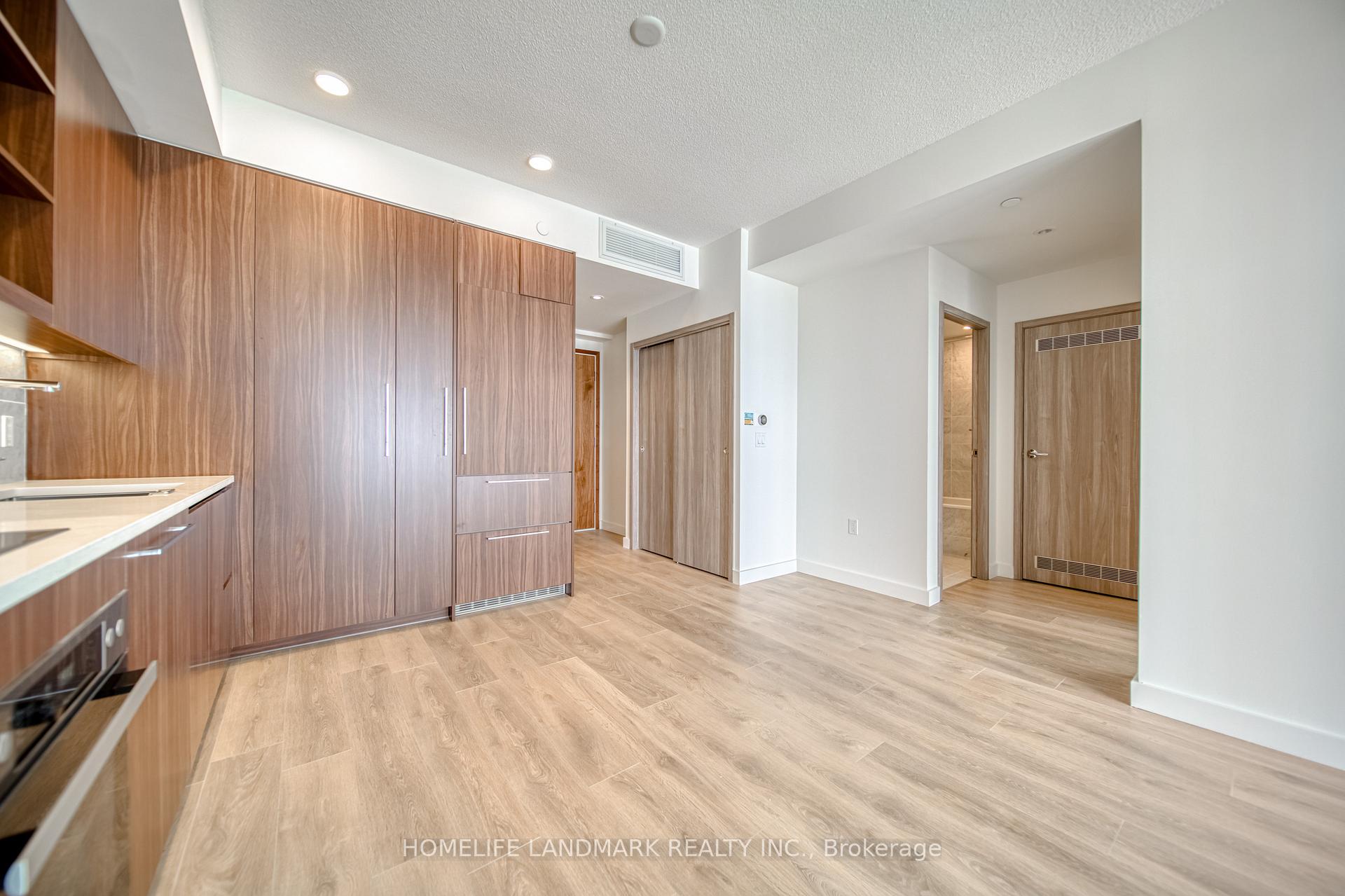 Photo 11 of Unit 2809, 85 Mcmahon Drive, North York, Bayview Village — HOMEH