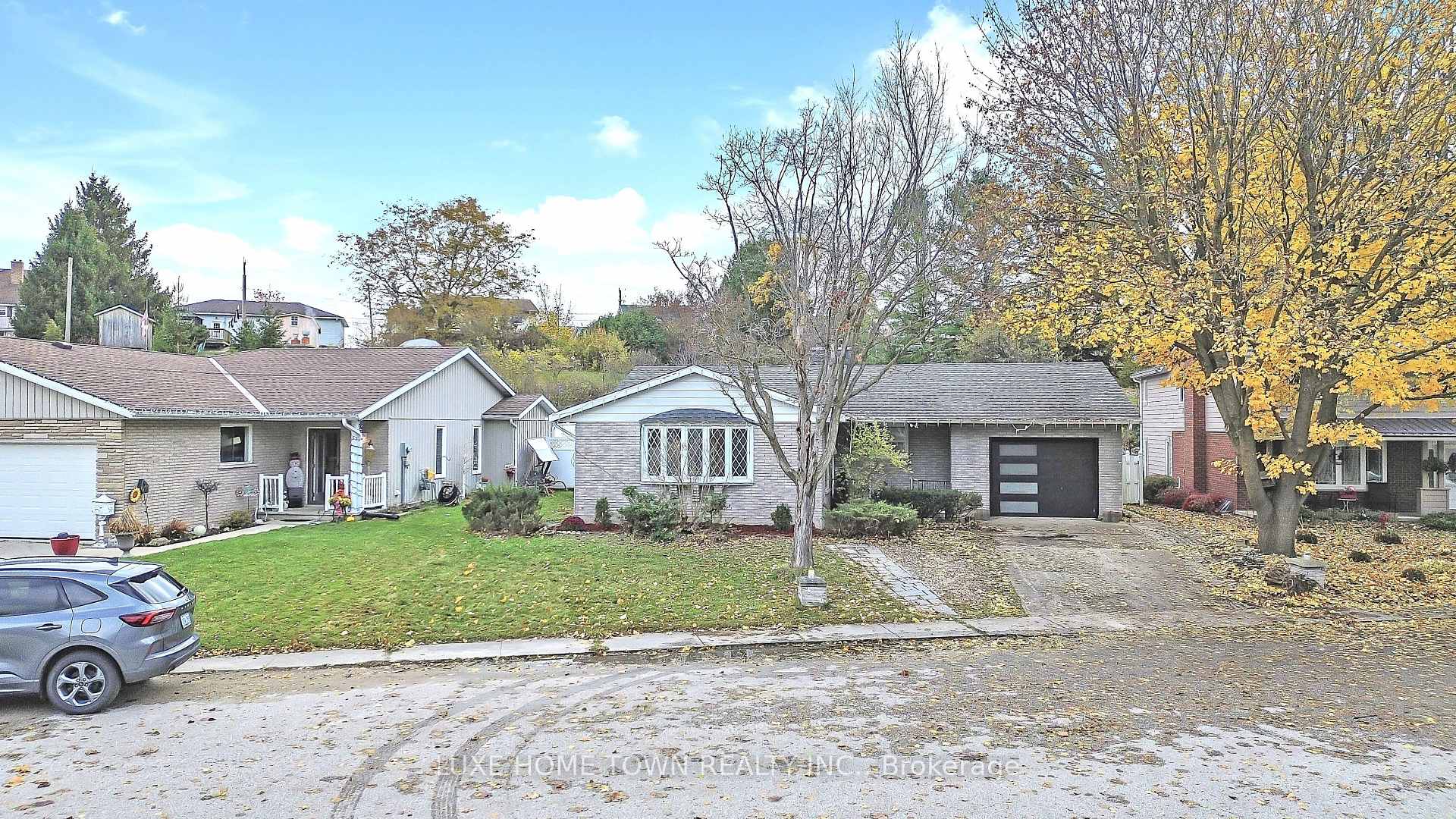 Photo 40 of 5 Centennial Drive, Brockton — HOMEH