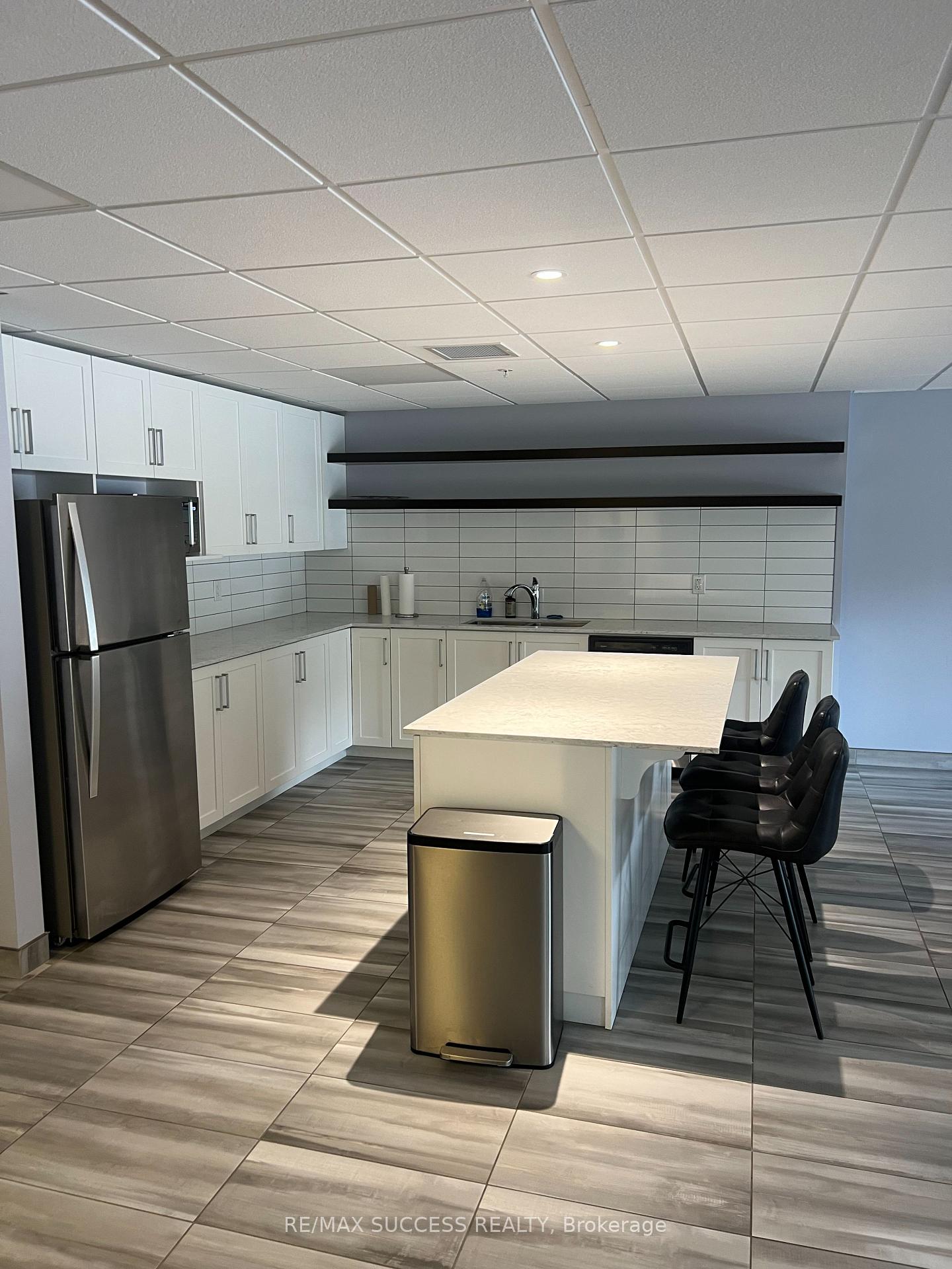 Photo 37 of Unit 418, 35 Kingsbury Square, Guelph, Pineridge/Westminster Woods — HOMEH