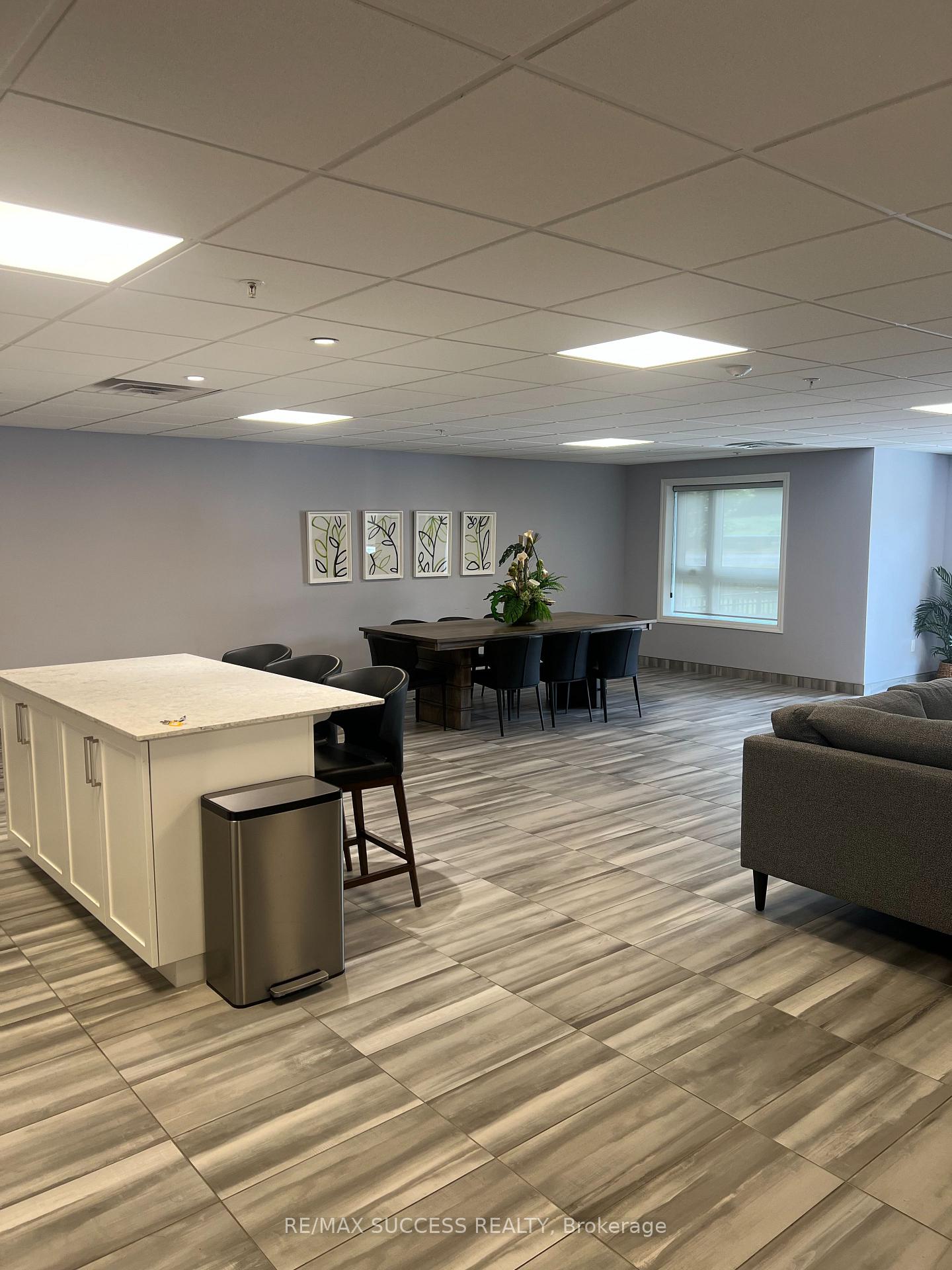 Photo 40 of Unit 418, 35 Kingsbury Square, Guelph, Pineridge/Westminster Woods — HOMEH