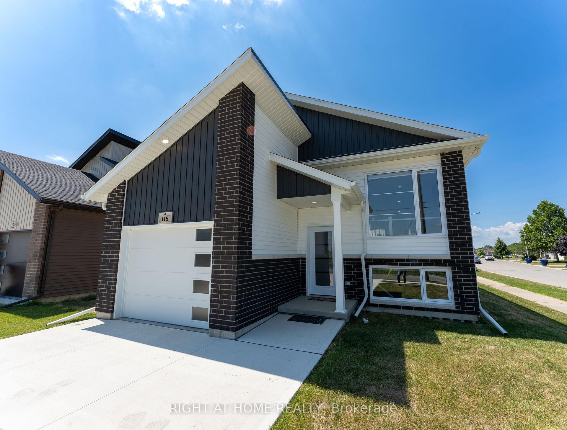 Photo of 115 Howard Road