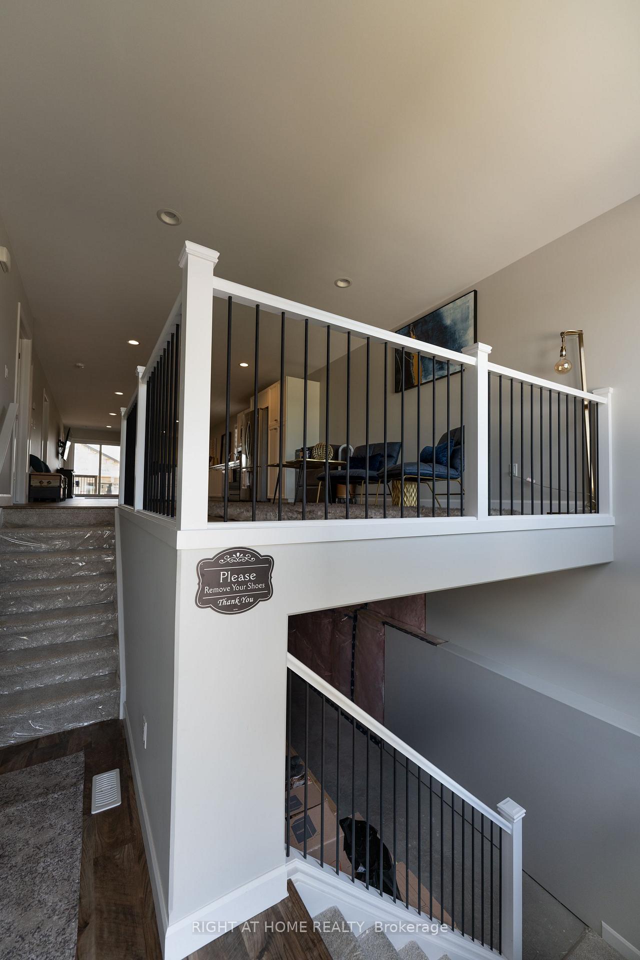 Photo 2 of 115 Howard Road, Chatham-Kent, Chatham — HOMEH