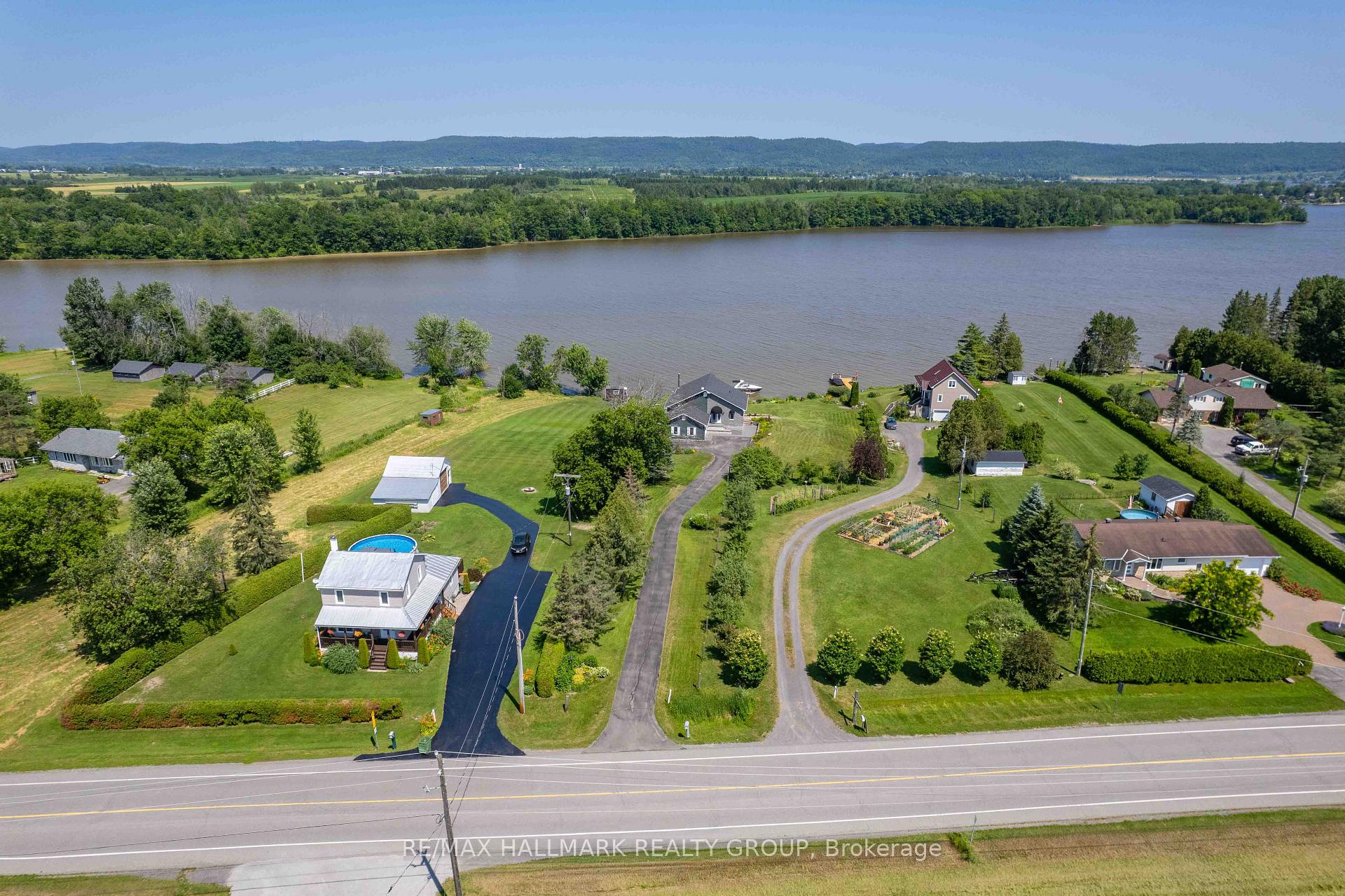 Photo 4 of 3020 Bay Road, Champlain, Champlain Twp — HOMEH