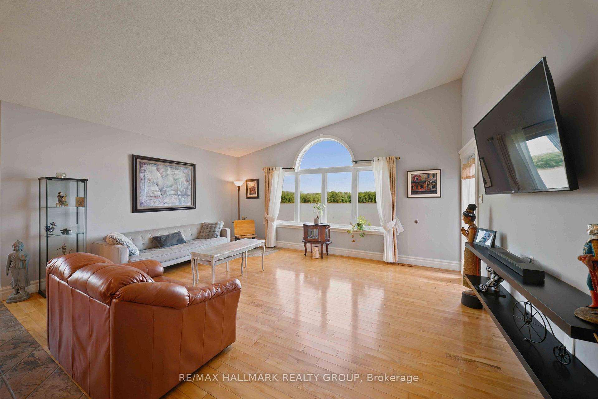 Photo 12 of 3020 Bay Road, Champlain, Champlain Twp — HOMEH