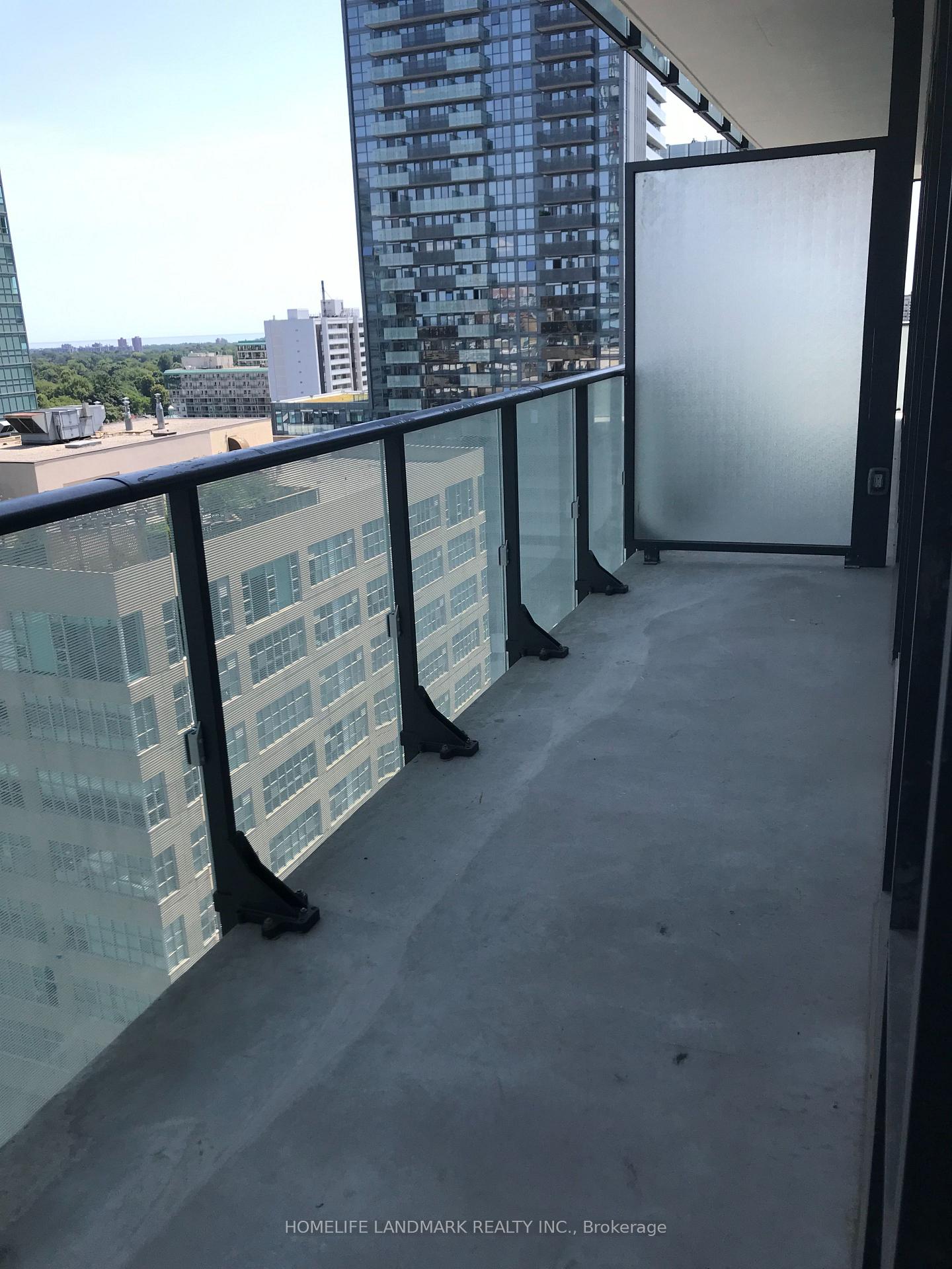 Photo 4 of Unit 8, 161 Roehampton Avenue, Toronto, Mount Pleasant West — HOMEH