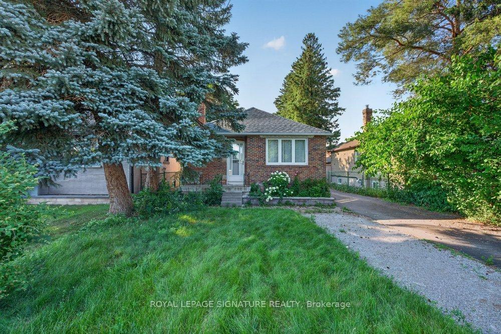 Photo 3 of Unit Main, 20 Bayard Avenue, Scarborough, Wexford-Maryvale — HOMEH