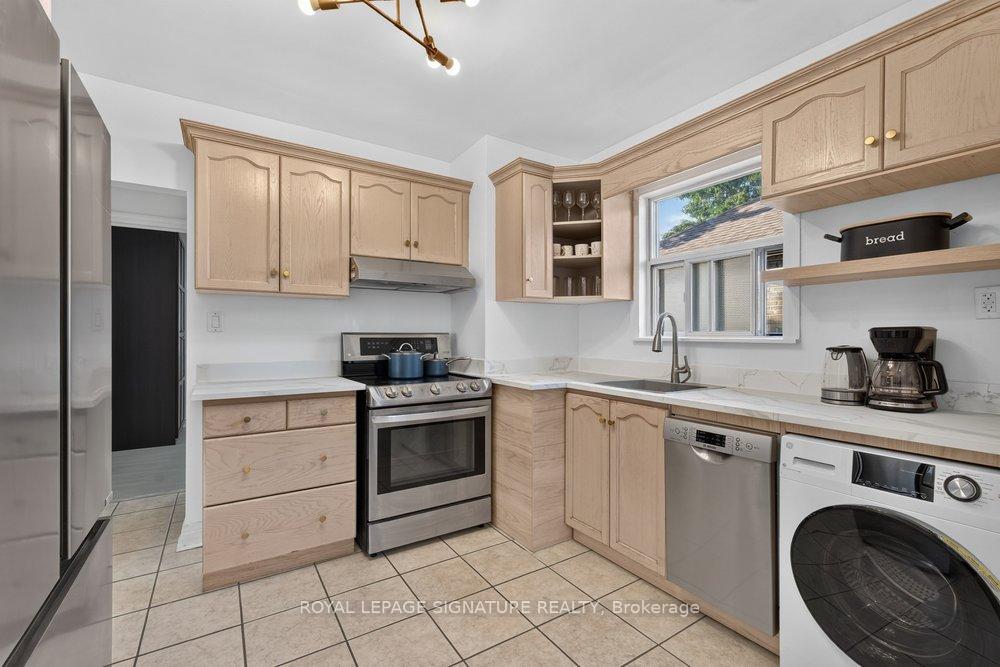 Photo 10 of Unit Main, 20 Bayard Avenue, Scarborough, Wexford-Maryvale — HOMEH