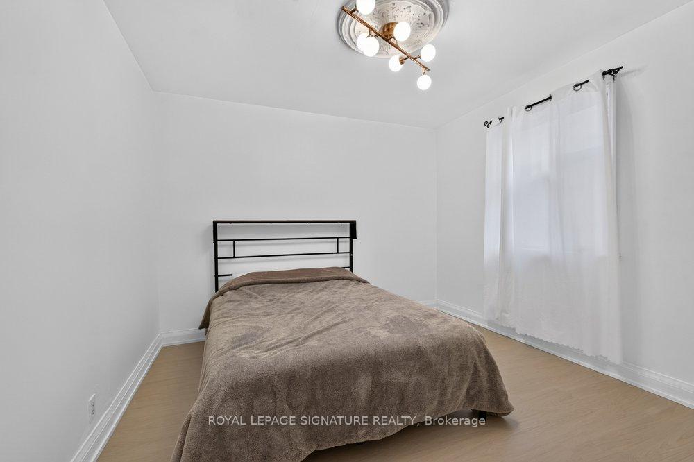 Photo 17 of Unit Main, 20 Bayard Avenue, Scarborough, Wexford-Maryvale — HOMEH