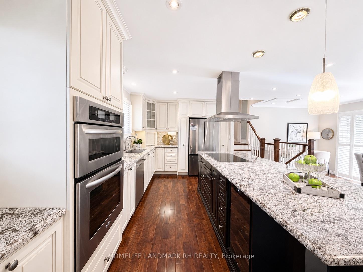 Photo 13 of 35 Royal Orchard Boulevard, Markham, Royal Orchard — HOMEH