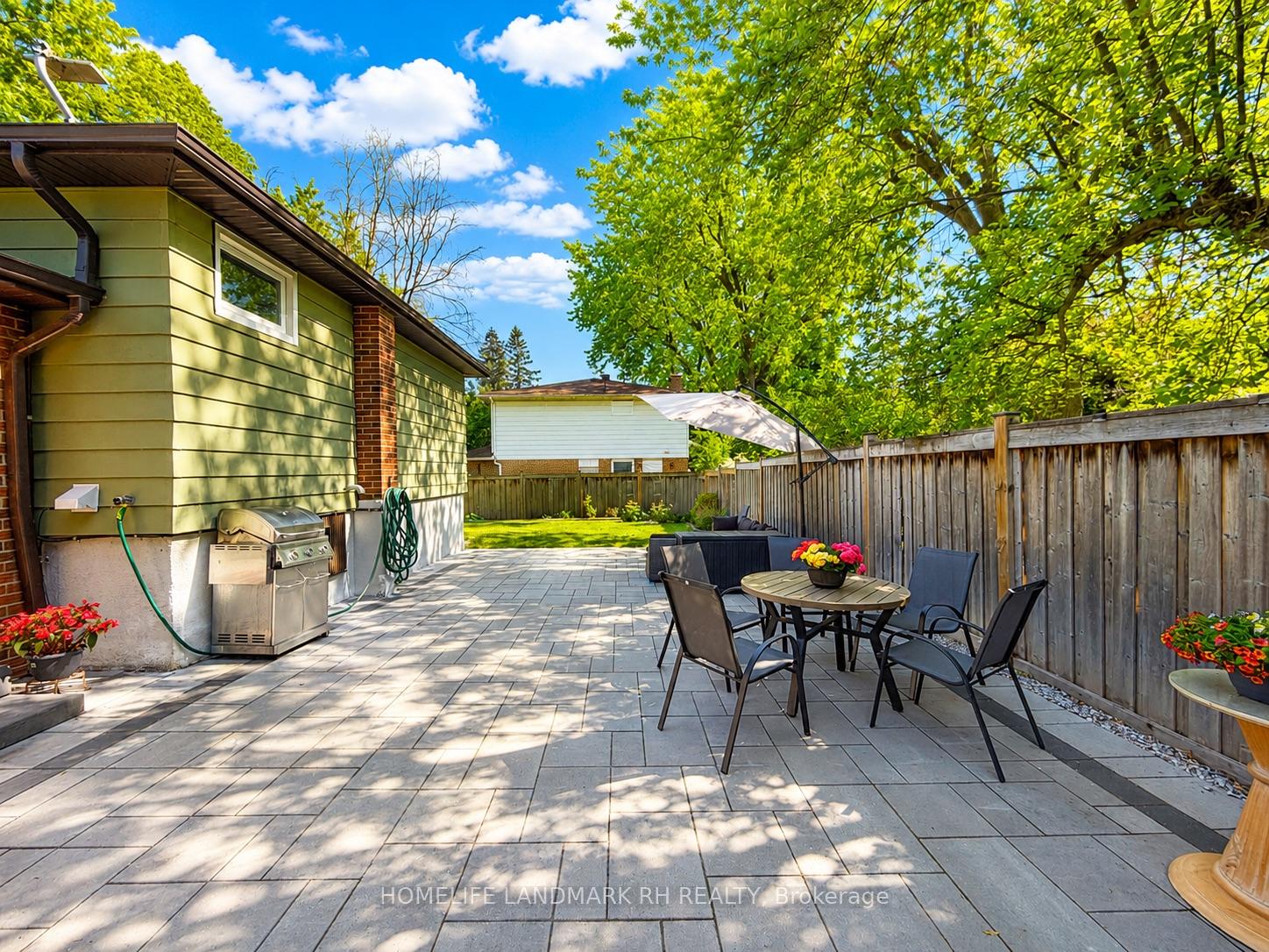 Photo 17 of 35 Royal Orchard Boulevard, Markham, Royal Orchard — HOMEH