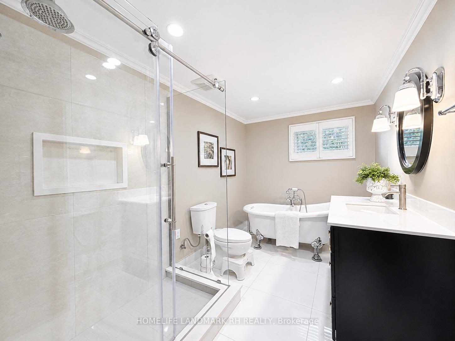 Photo 20 of 35 Royal Orchard Boulevard, Markham, Royal Orchard — HOMEH