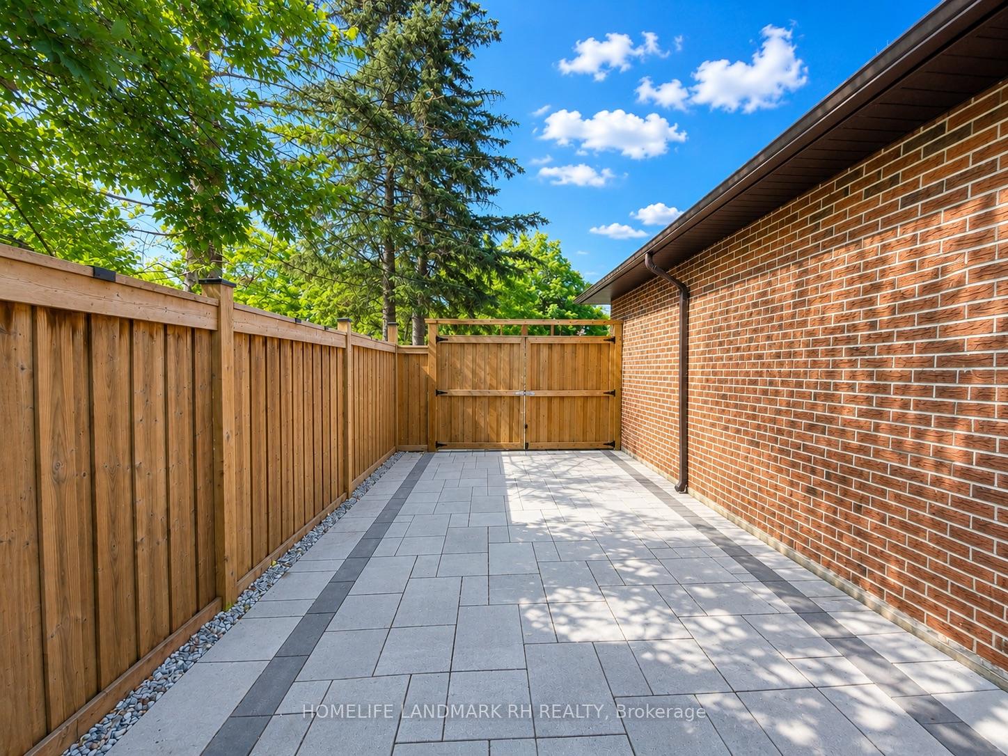 Photo 38 of 35 Royal Orchard Boulevard, Markham, Royal Orchard — HOMEH