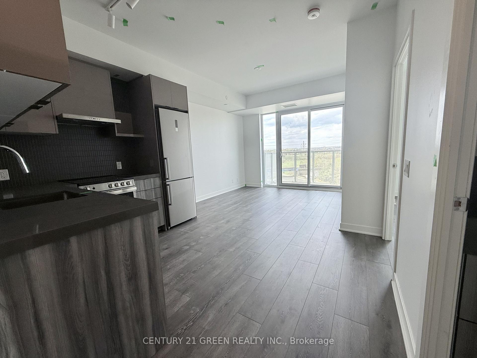 Photo 11 of Unit 810, 10 Flavelle Trail, Vaughan, Steeles West Industrial — HOMEH