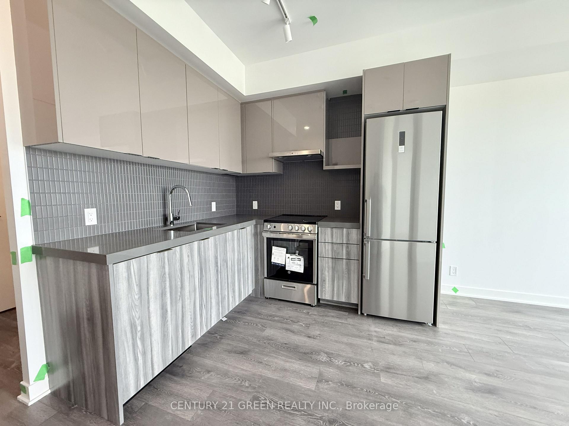 Photo 12 of Unit 810, 10 Flavelle Trail, Vaughan, Steeles West Industrial — HOMEH