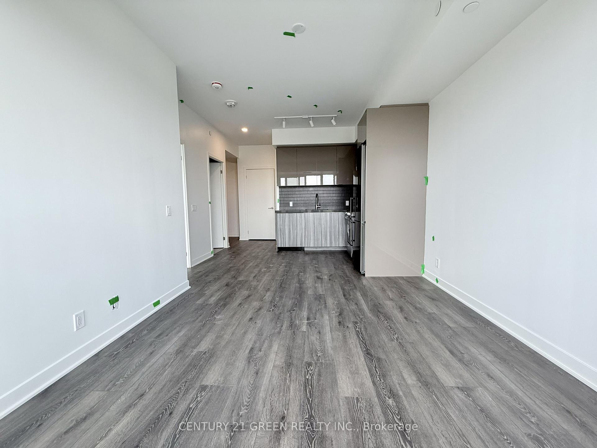Photo 14 of Unit 810, 10 Flavelle Trail, Vaughan, Steeles West Industrial — HOMEH