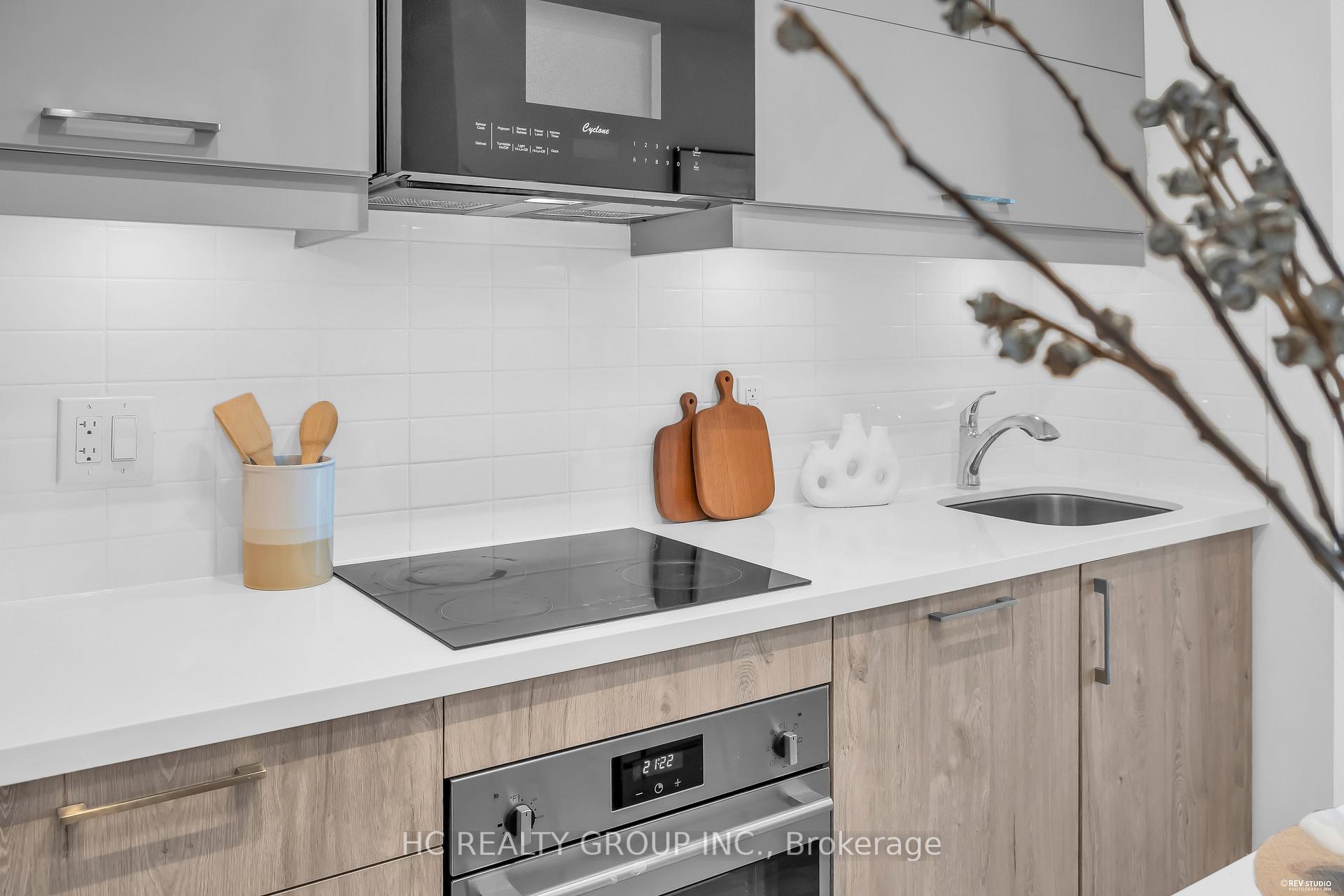 Photo 18 of Unit 707, 292 Verdale Crossing, Markham, Unionville — HOMEH
