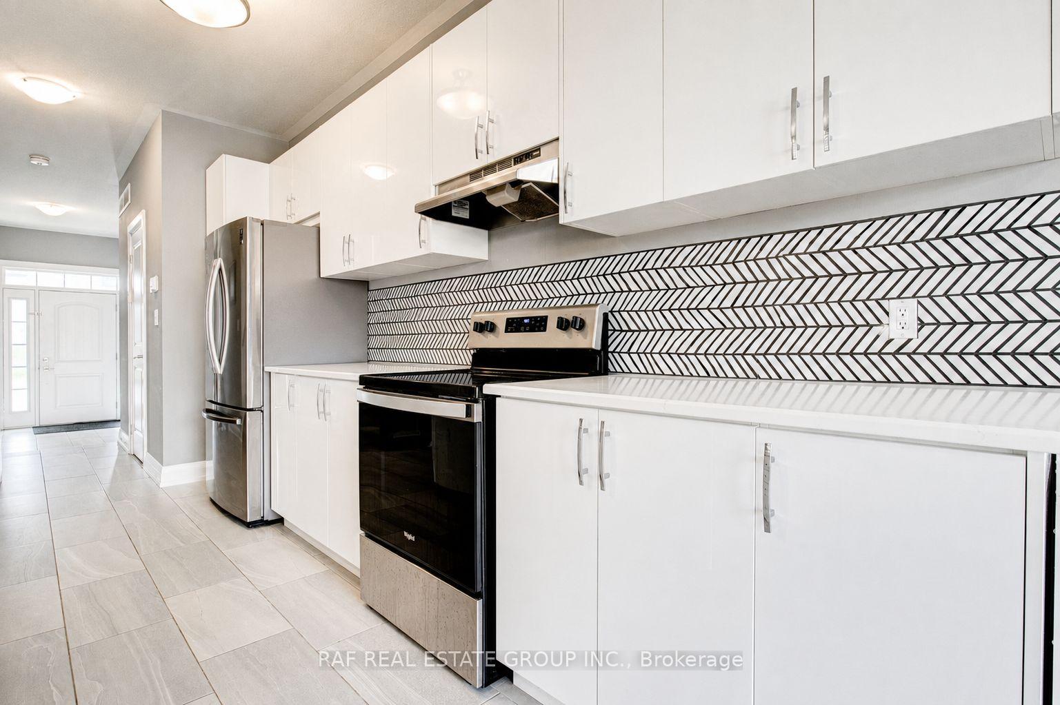 Photo 14 of 127 Ian Ormston Drive, Kitchener, Doon South — HOMEH