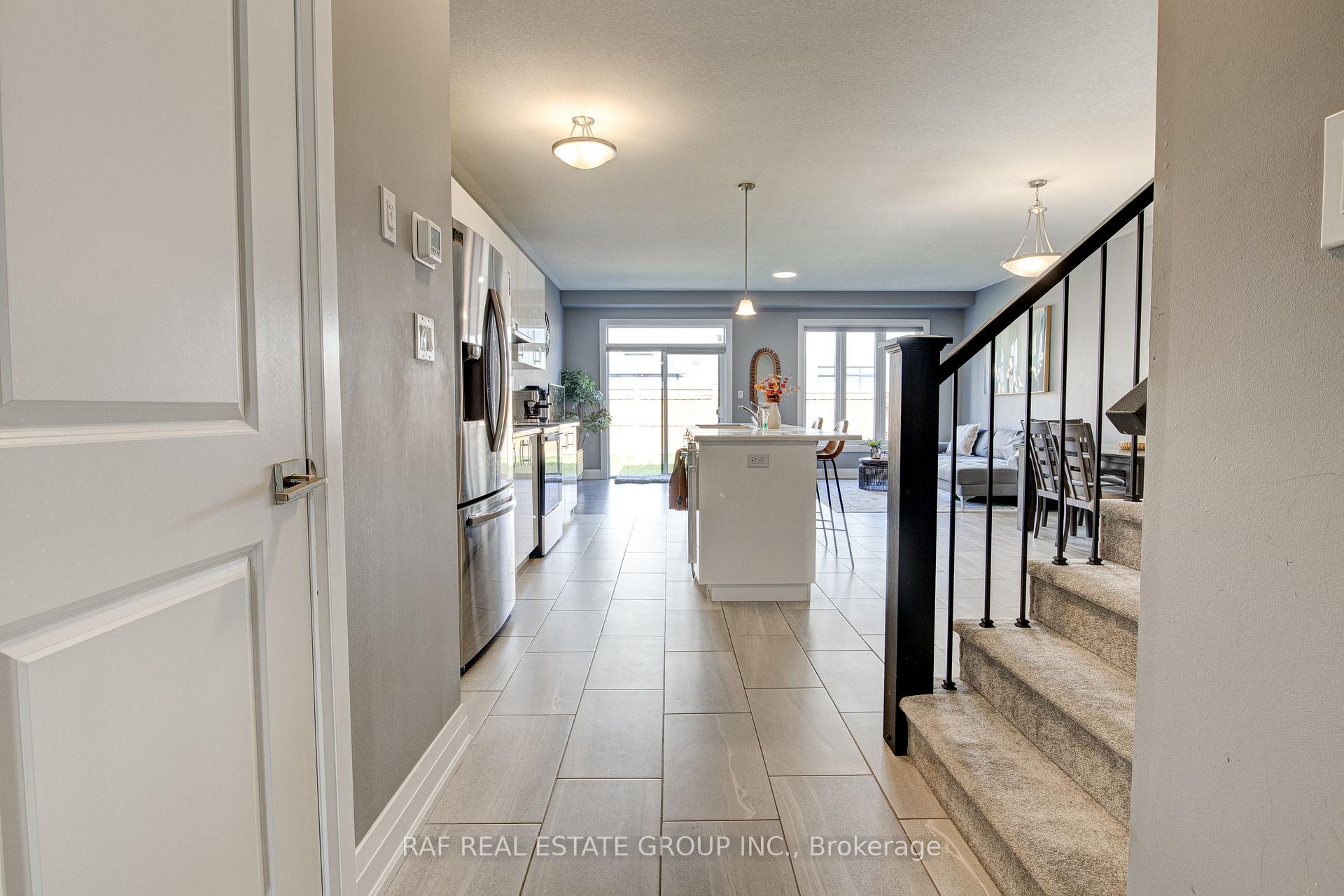 Photo 26 of 127 Ian Ormston Drive, Kitchener, Doon South — HOMEH