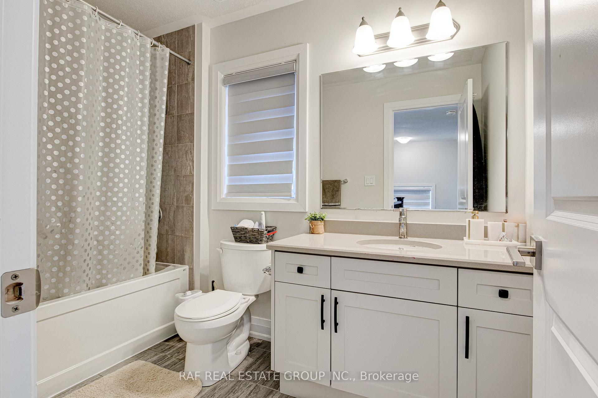 Photo 34 of 127 Ian Ormston Drive, Kitchener, Doon South — HOMEH